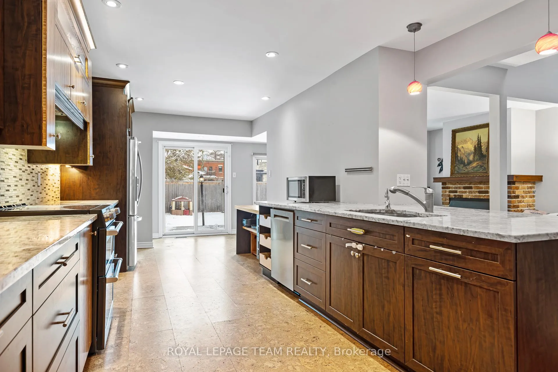 Photo 10 of 37 Leonard Avenue, Ottawa, Old Ottawa South — HOMEH