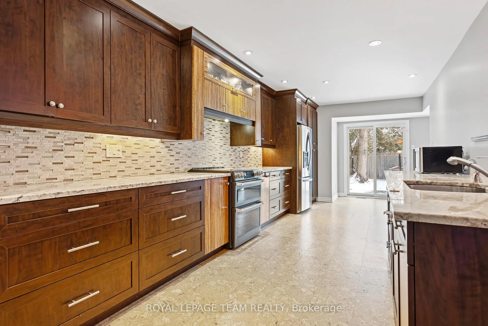 Photo 11 of 37 Leonard Avenue, Ottawa, Old Ottawa South — HOMEH