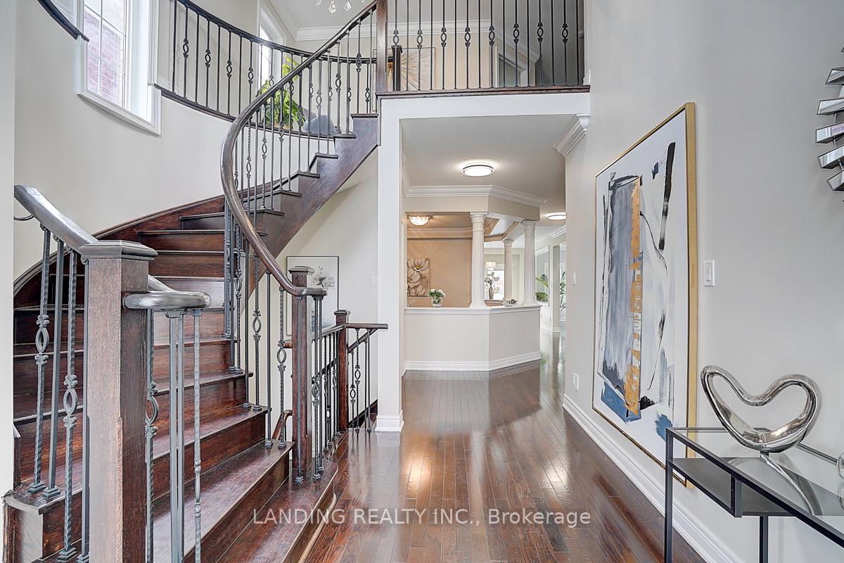 Photo 3 of 23 Daniel Bram Drive, Vaughan, Patterson — HOMEH