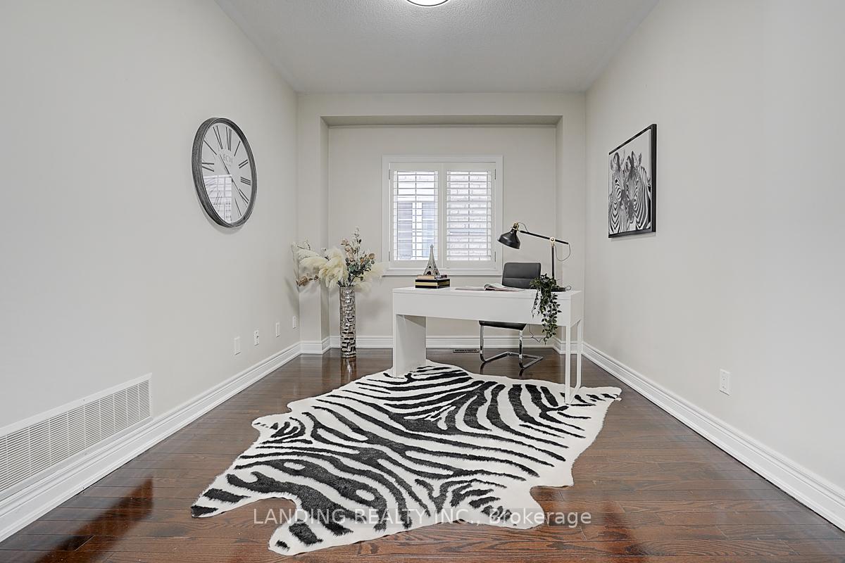 Photo 12 of 23 Daniel Bram Drive, Vaughan, Patterson — HOMEH