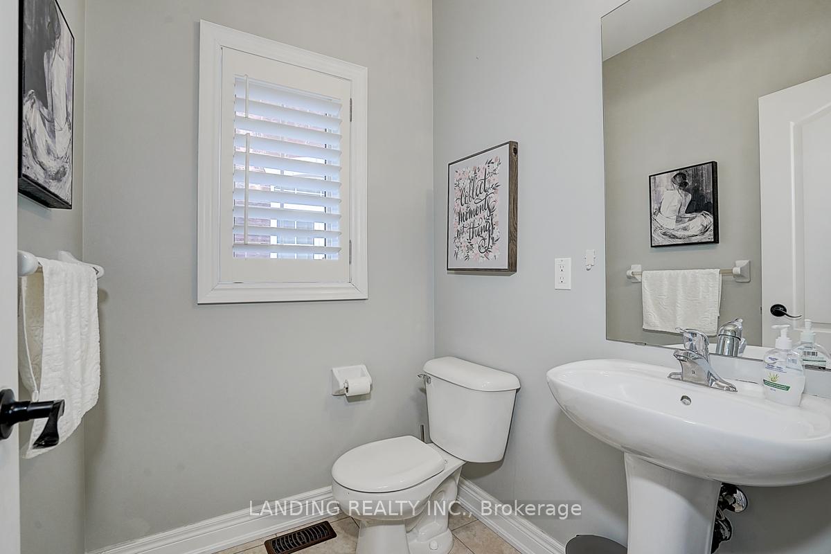 Photo 16 of 23 Daniel Bram Drive, Vaughan, Patterson — HOMEH