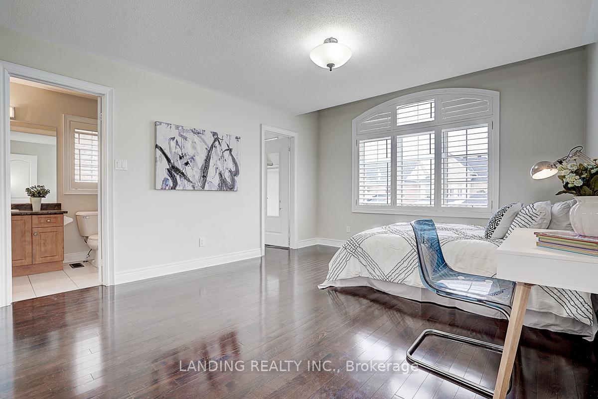 Photo 25 of 23 Daniel Bram Drive, Vaughan, Patterson — HOMEH