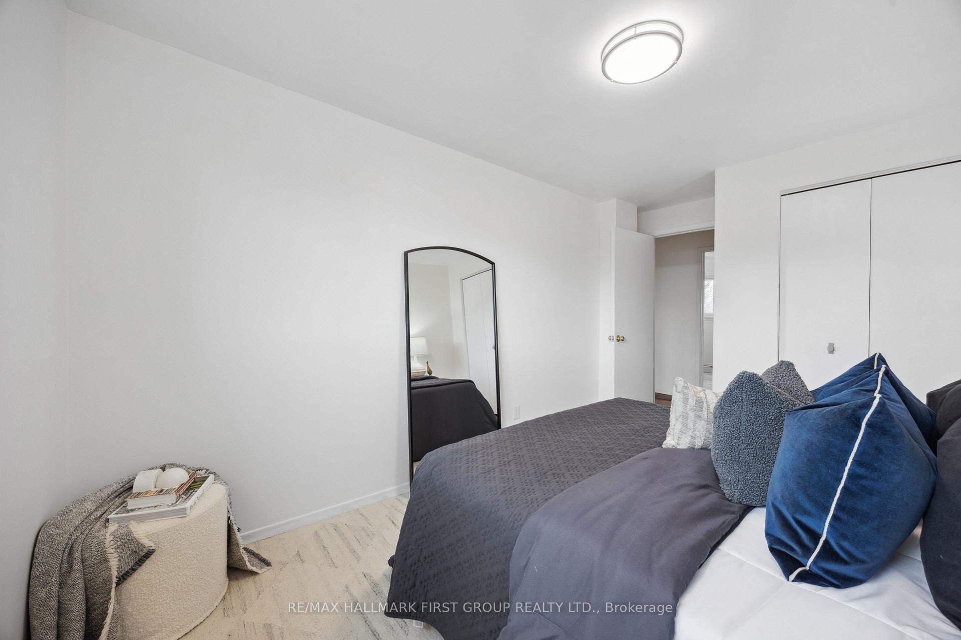 Photo 2 of 651 Radisson Avenue, Oshawa, Vanier — HOMEH