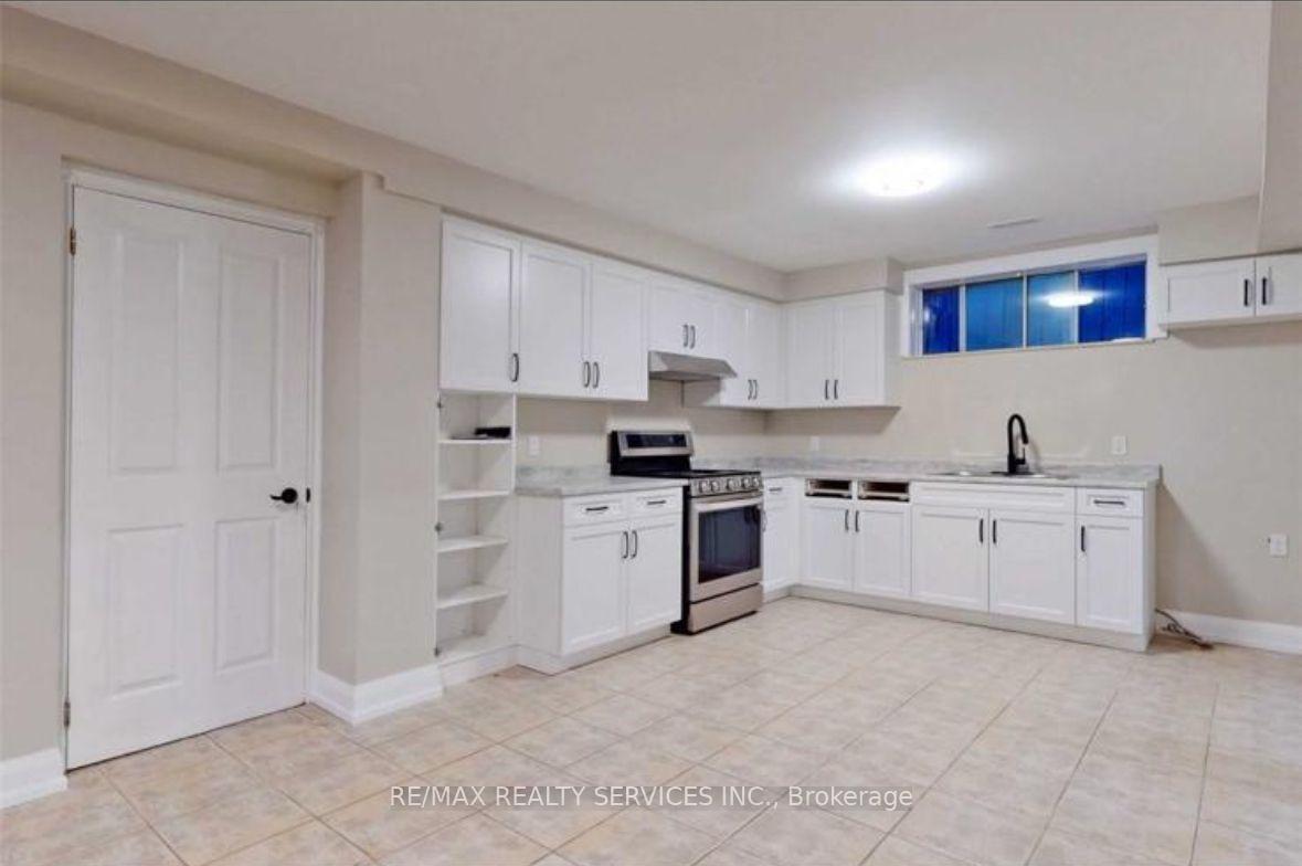 Photo 16 of 97 Wigwoss Drive, Vaughan, East Woodbridge — HOMEH