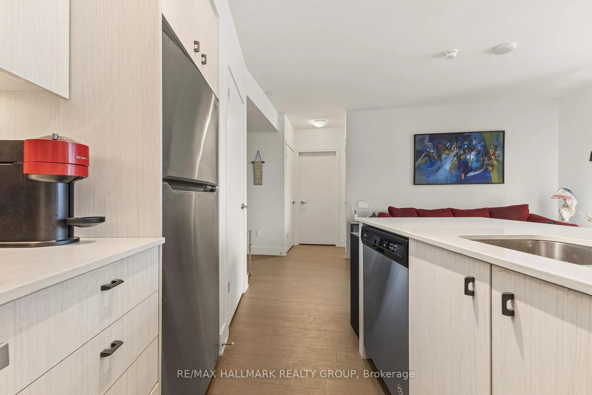 Photo 9 of Unit 418, 411 Mackay Street, Ottawa, Lindenlea — HOMEH