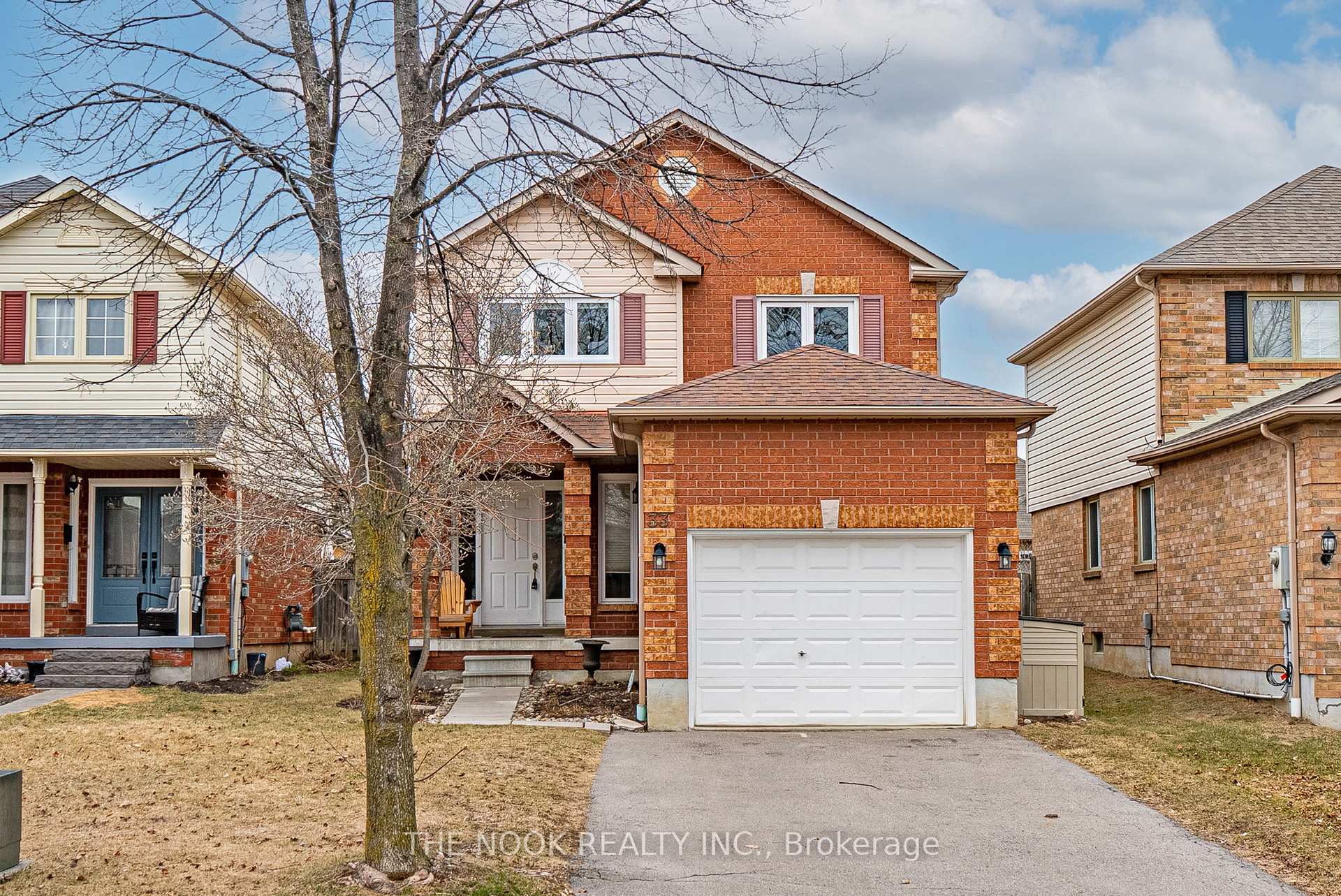 Photo 1 of 33 Old Colony Drive, Whitby, Pringle Creek — HOMEH