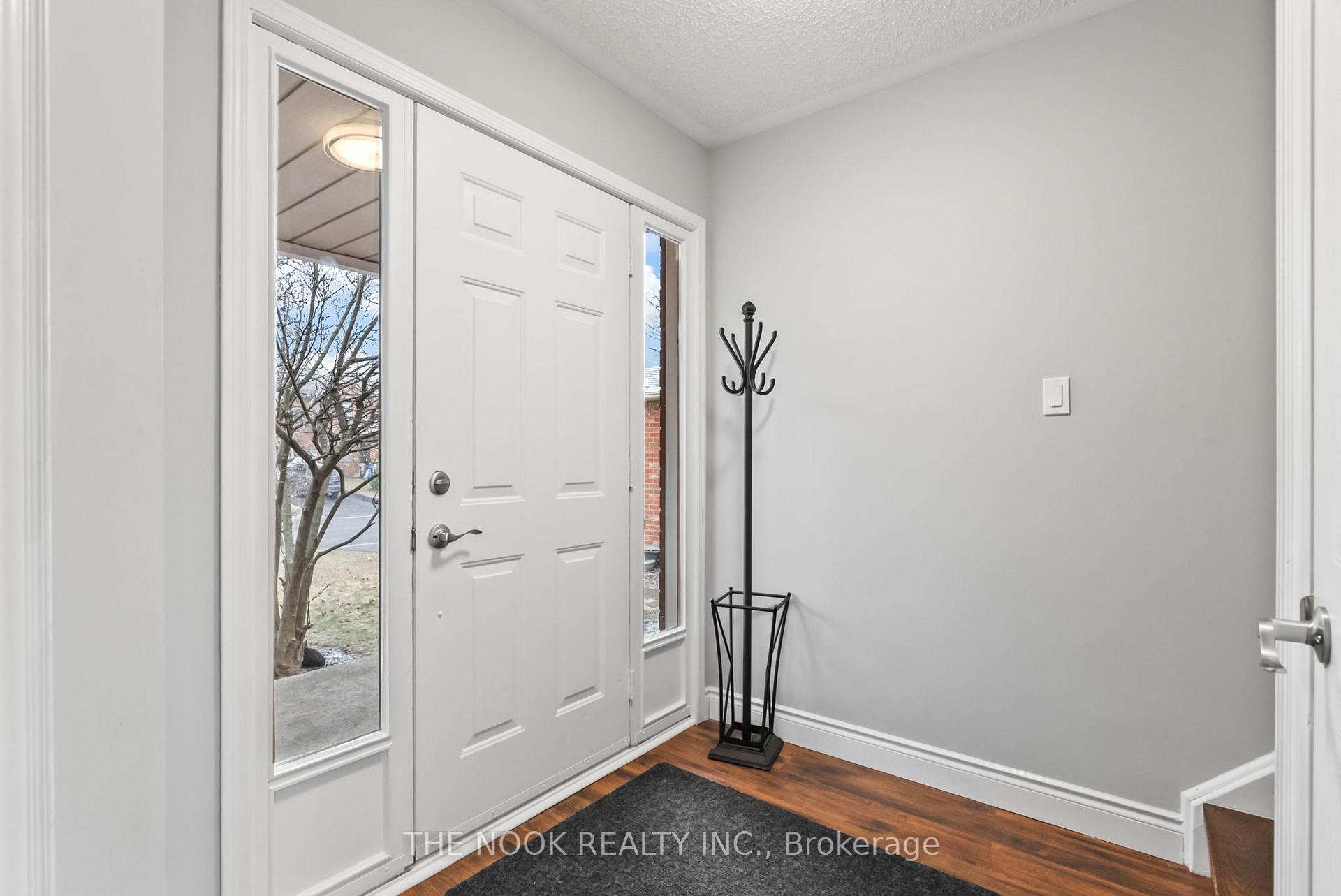 Photo 4 of 33 Old Colony Drive, Whitby, Pringle Creek — HOMEH