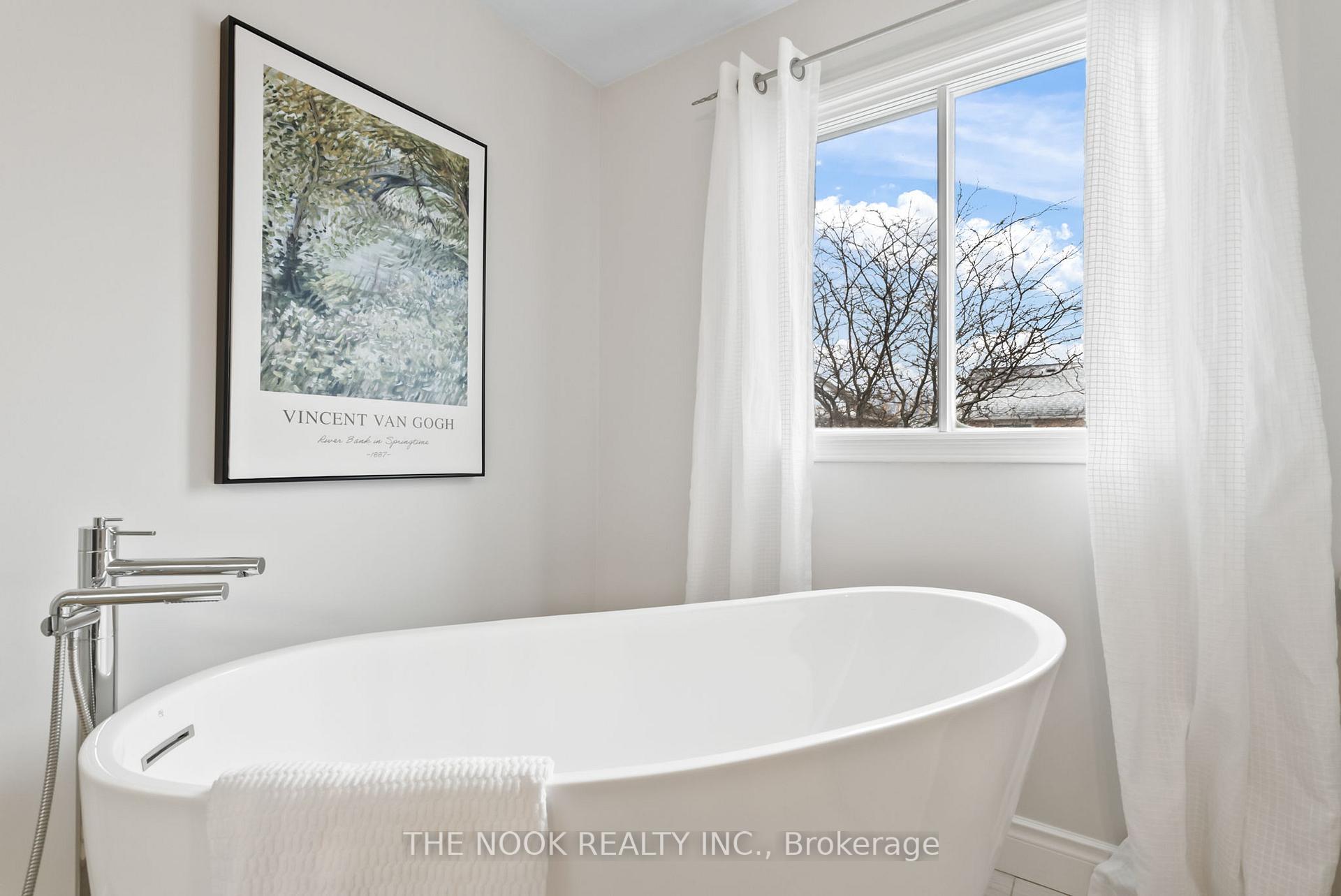 Photo 26 of 33 Old Colony Drive, Whitby, Pringle Creek — HOMEH