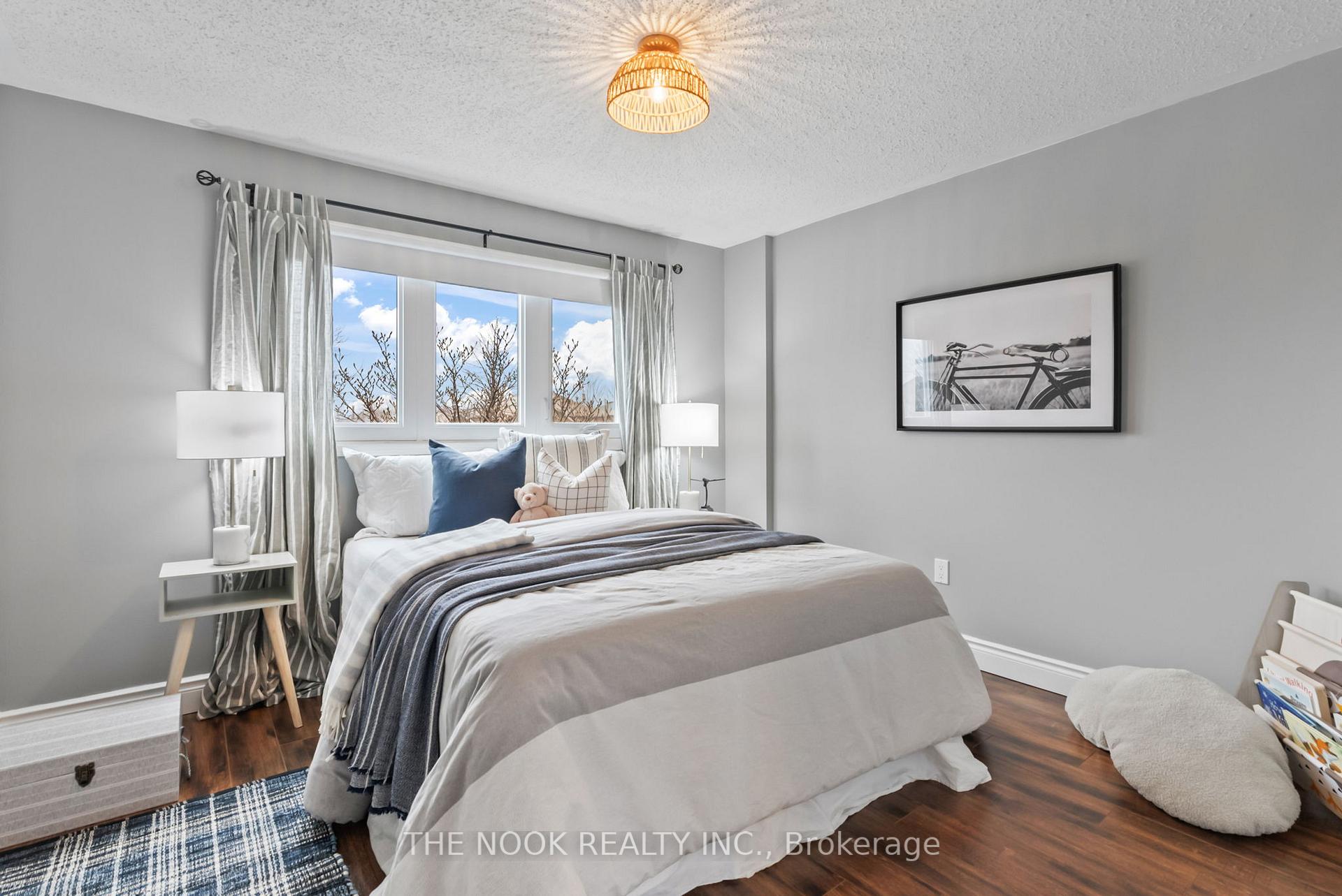 Photo 33 of 33 Old Colony Drive, Whitby, Pringle Creek — HOMEH