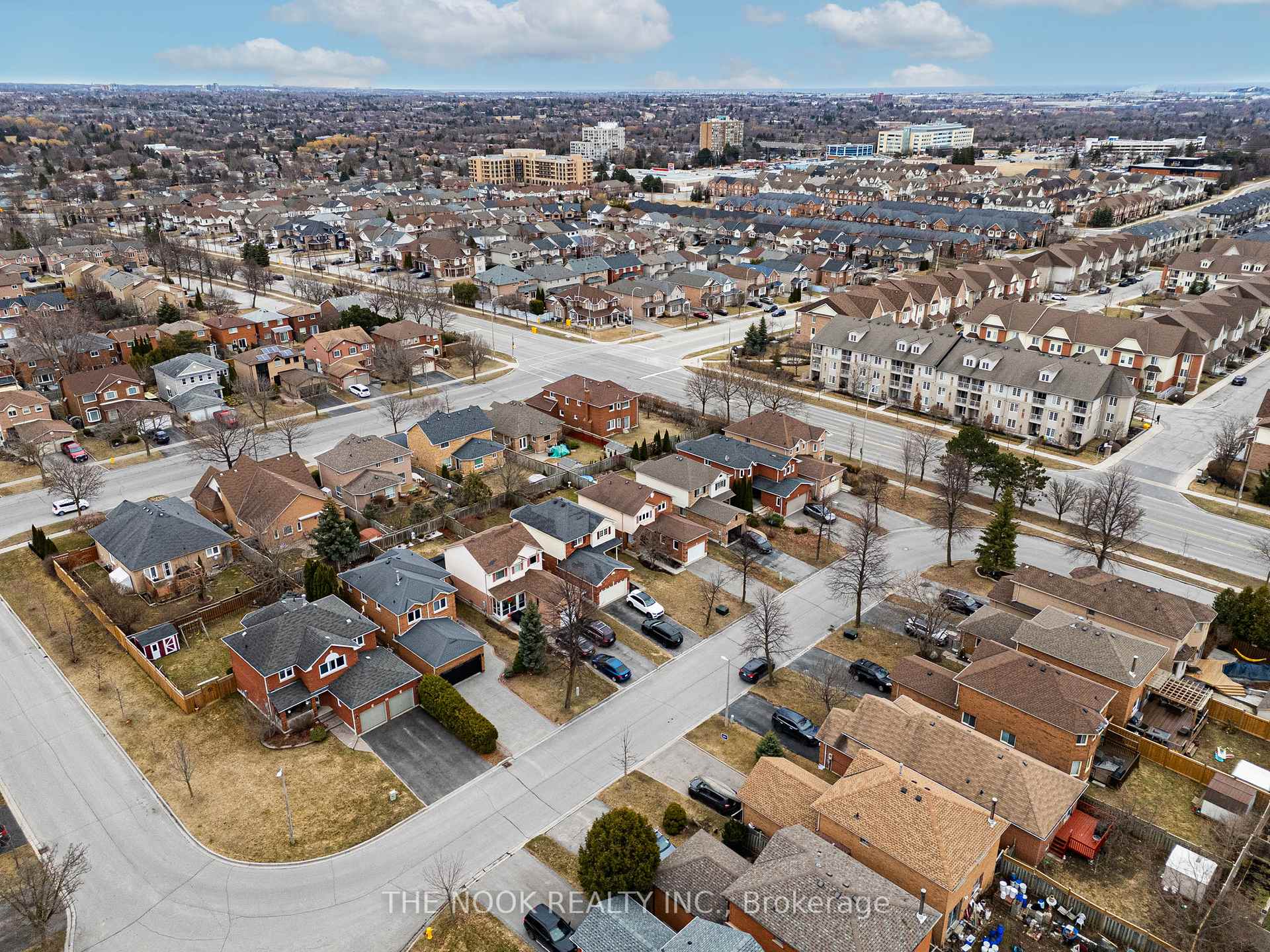Photo 49 of 33 Old Colony Drive, Whitby, Pringle Creek — HOMEH