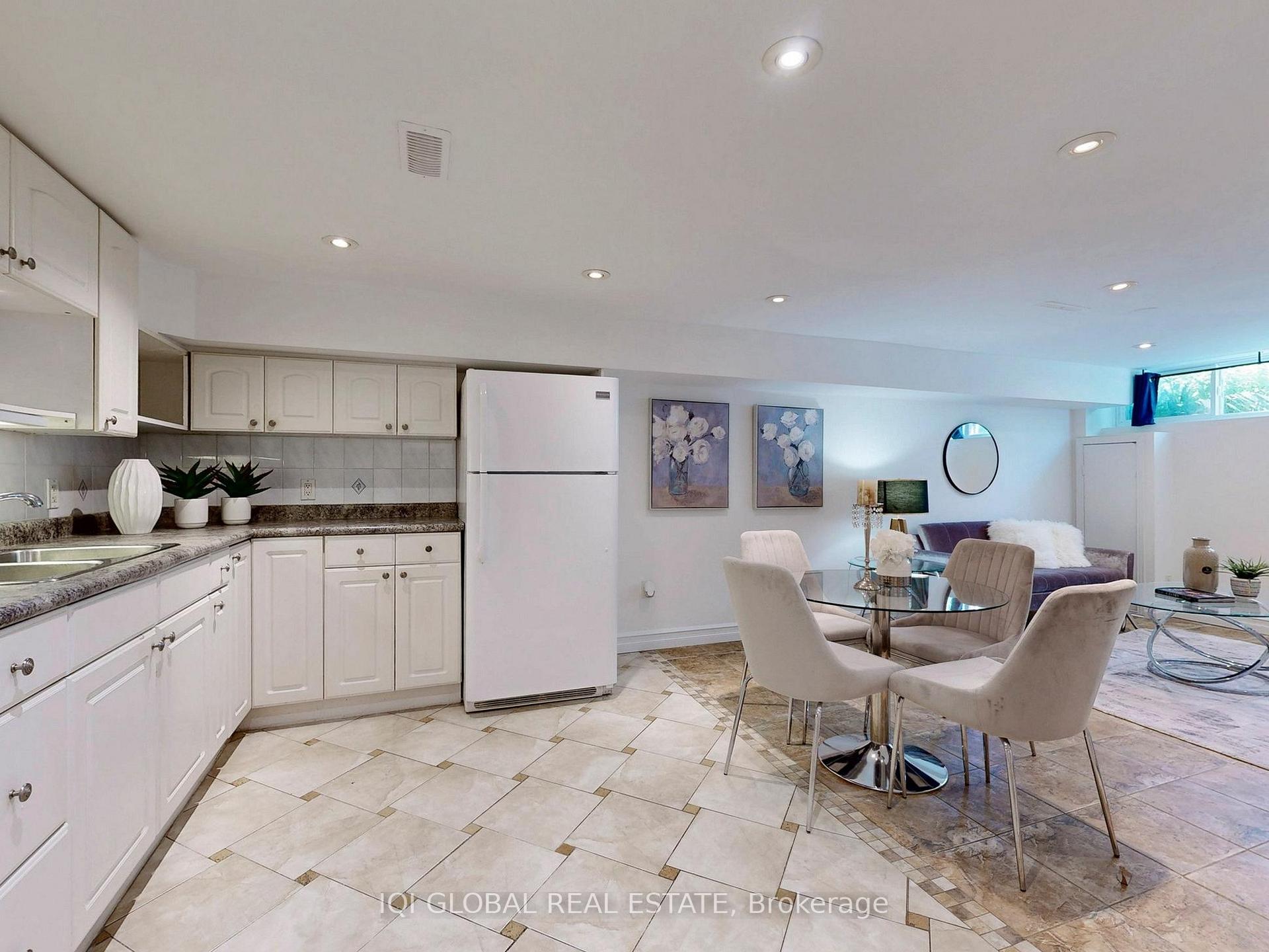 Photo 12 of 12 Billingsgate Crescent, Ajax, South East — HOMEH