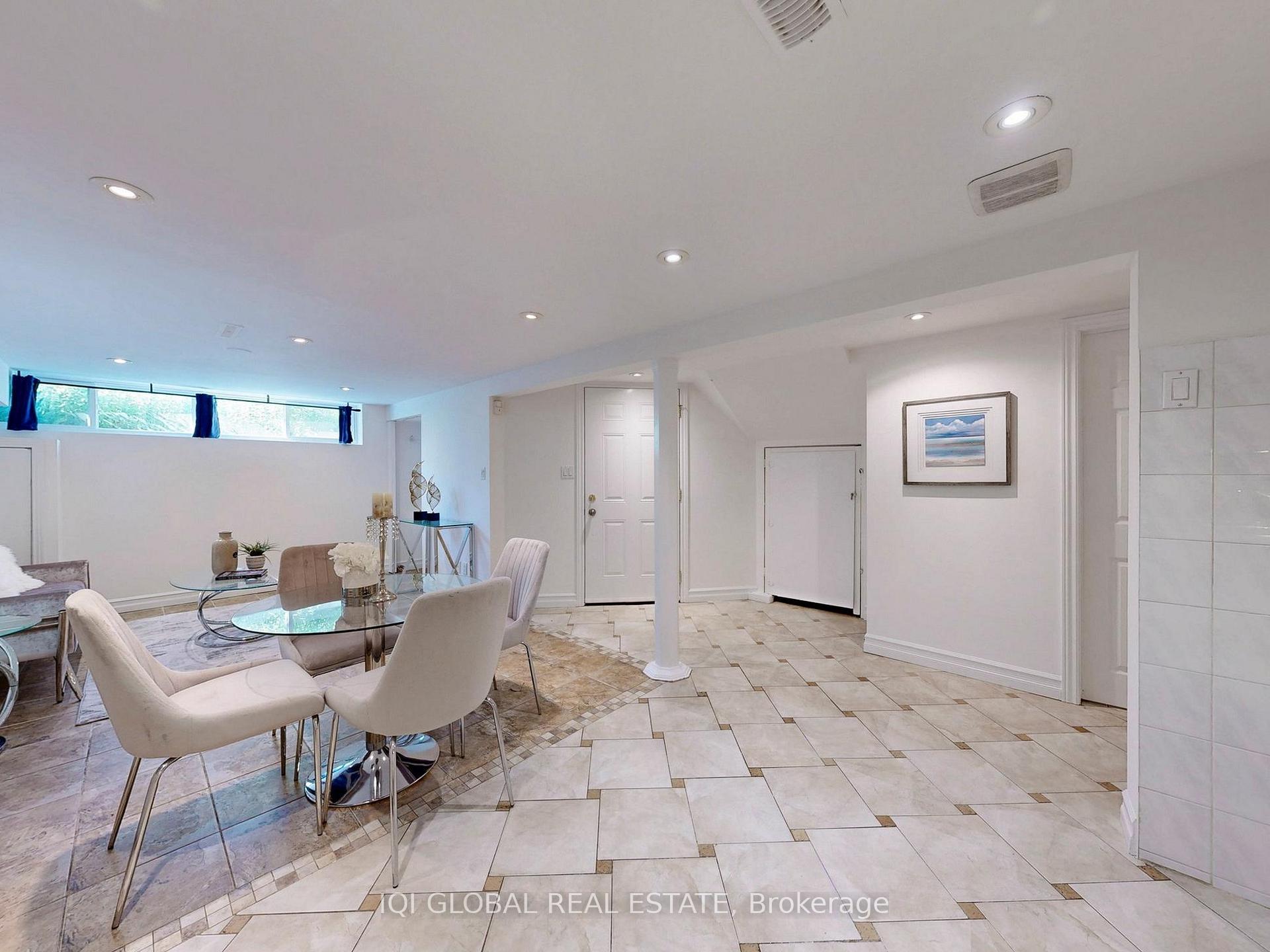Photo 14 of 12 Billingsgate Crescent, Ajax, South East — HOMEH