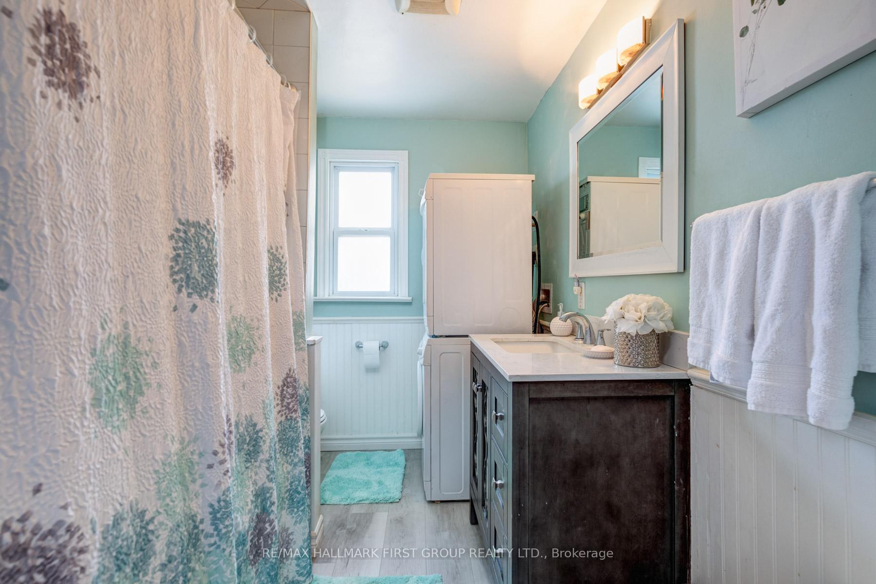 Photo 13 of 294 Wolfe Street, Oshawa, Lakeview — HOMEH