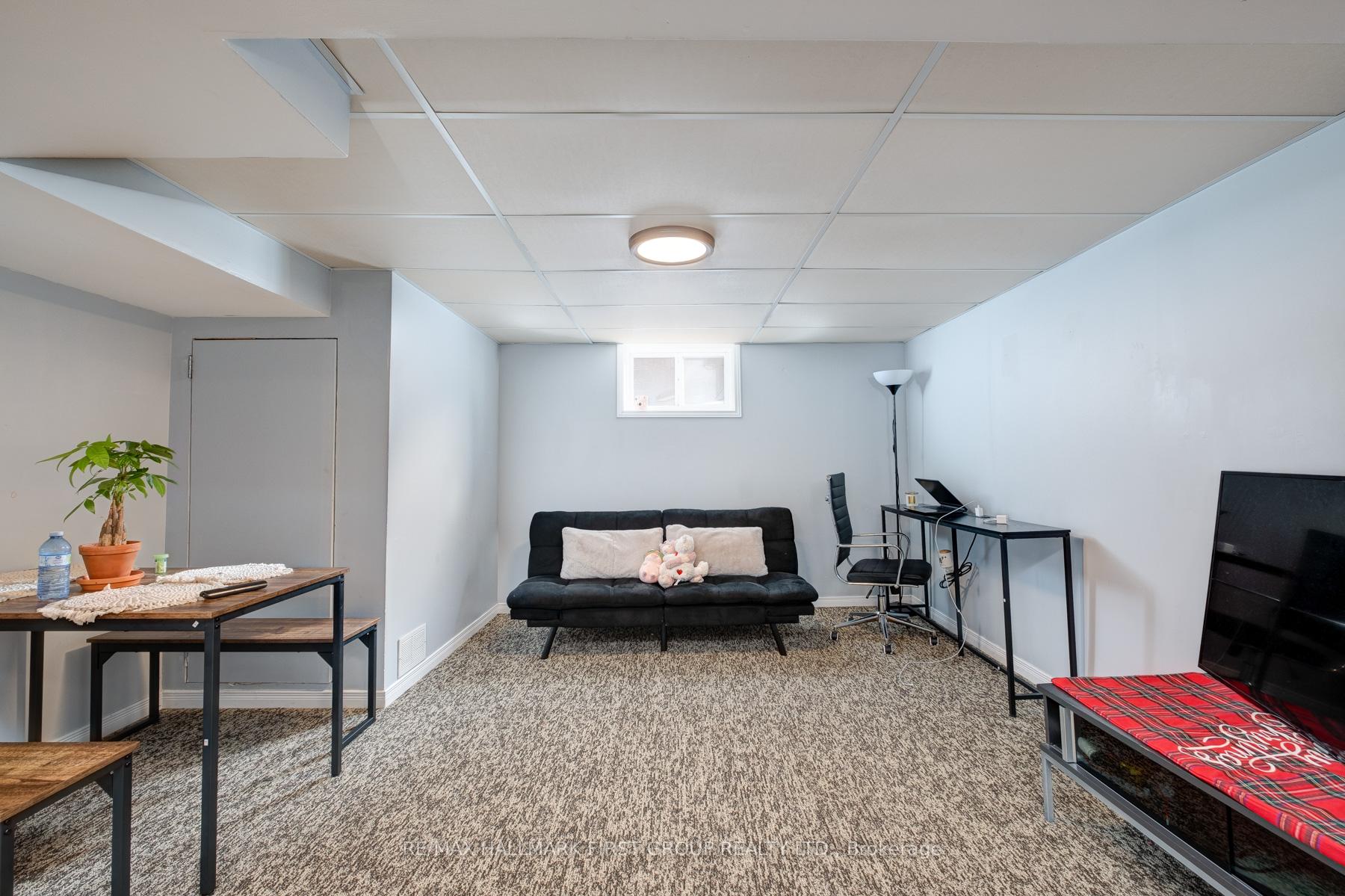 Photo 15 of 294 Wolfe Street, Oshawa, Lakeview — HOMEH