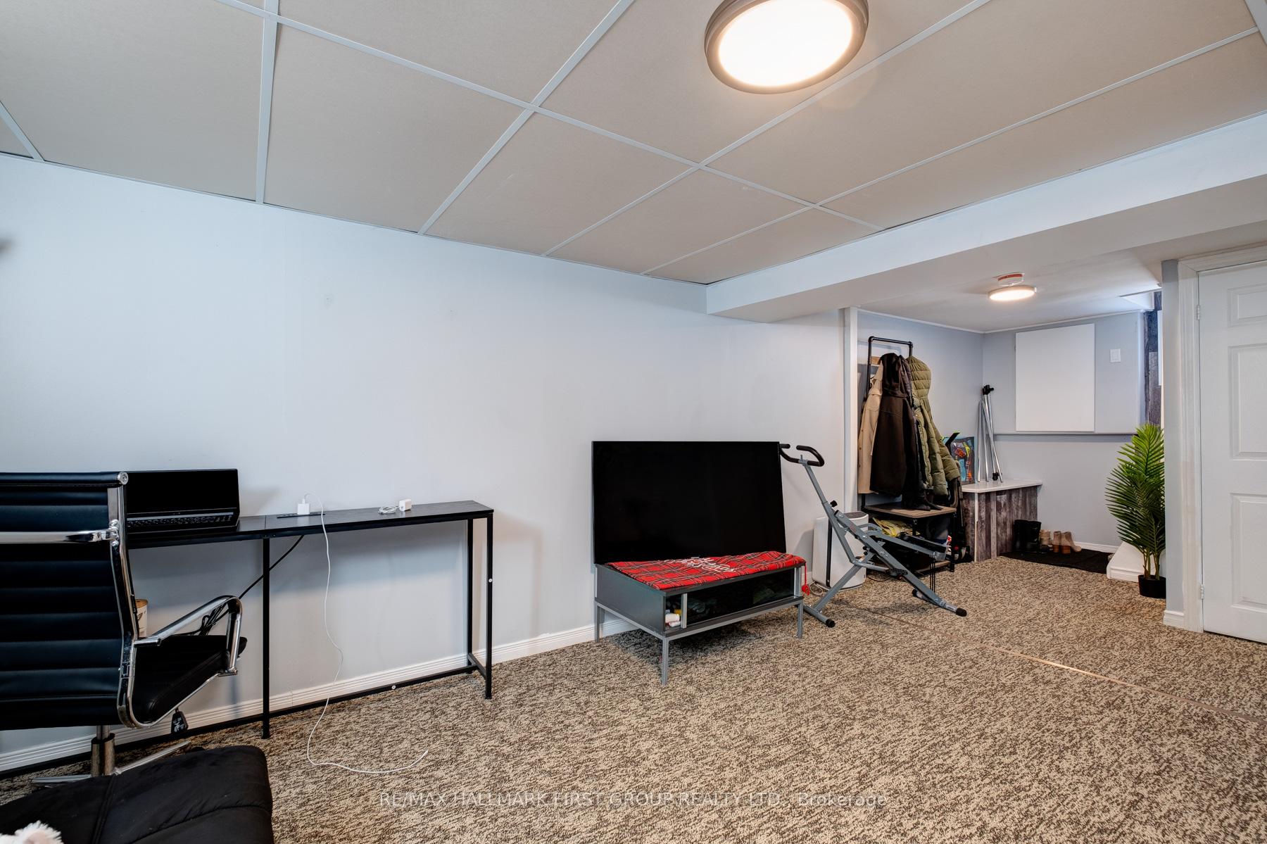 Photo 17 of 294 Wolfe Street, Oshawa, Lakeview — HOMEH