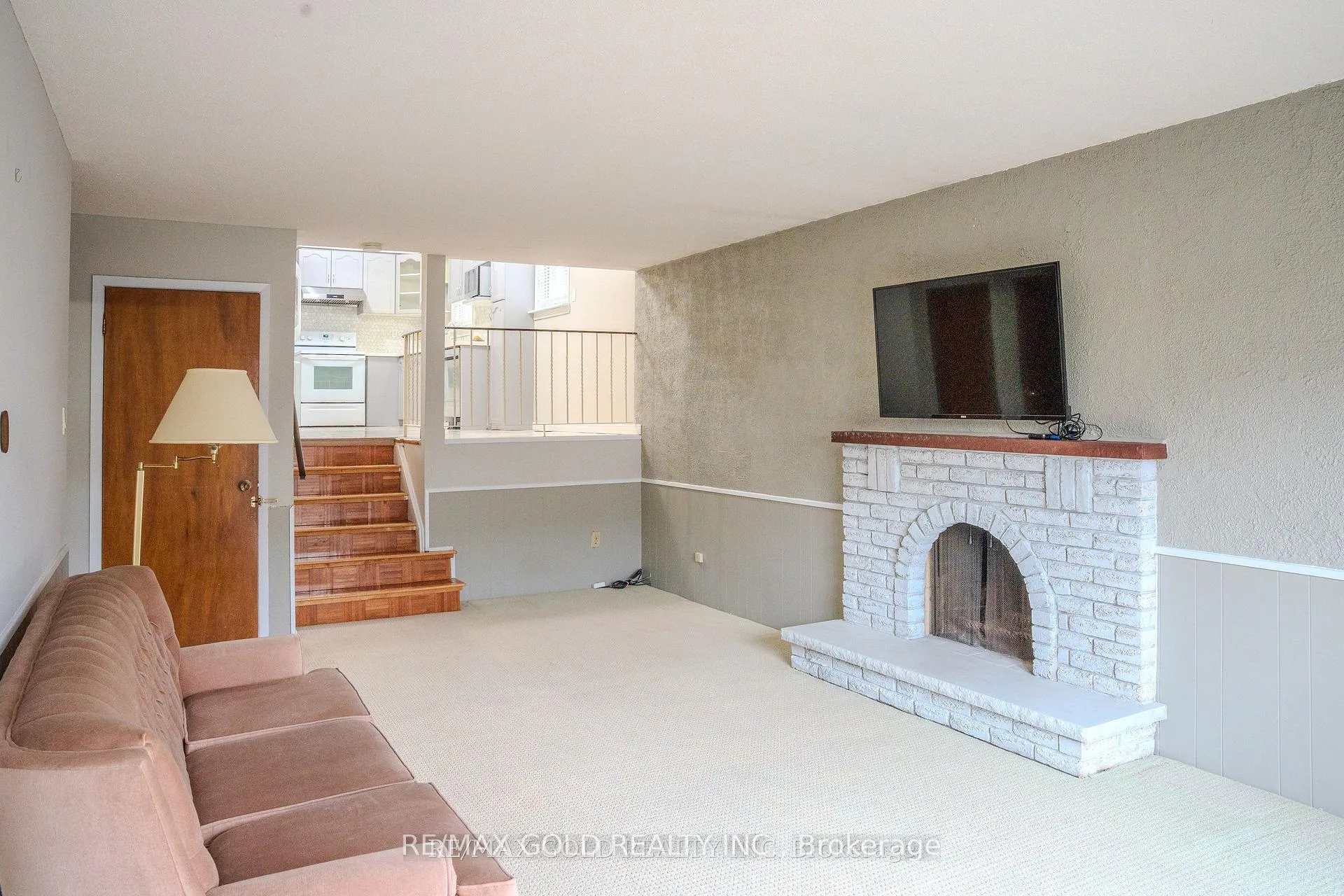 Photo 17 of 80 Ivybridge Drive, Brampton, Madoc — HOMEH