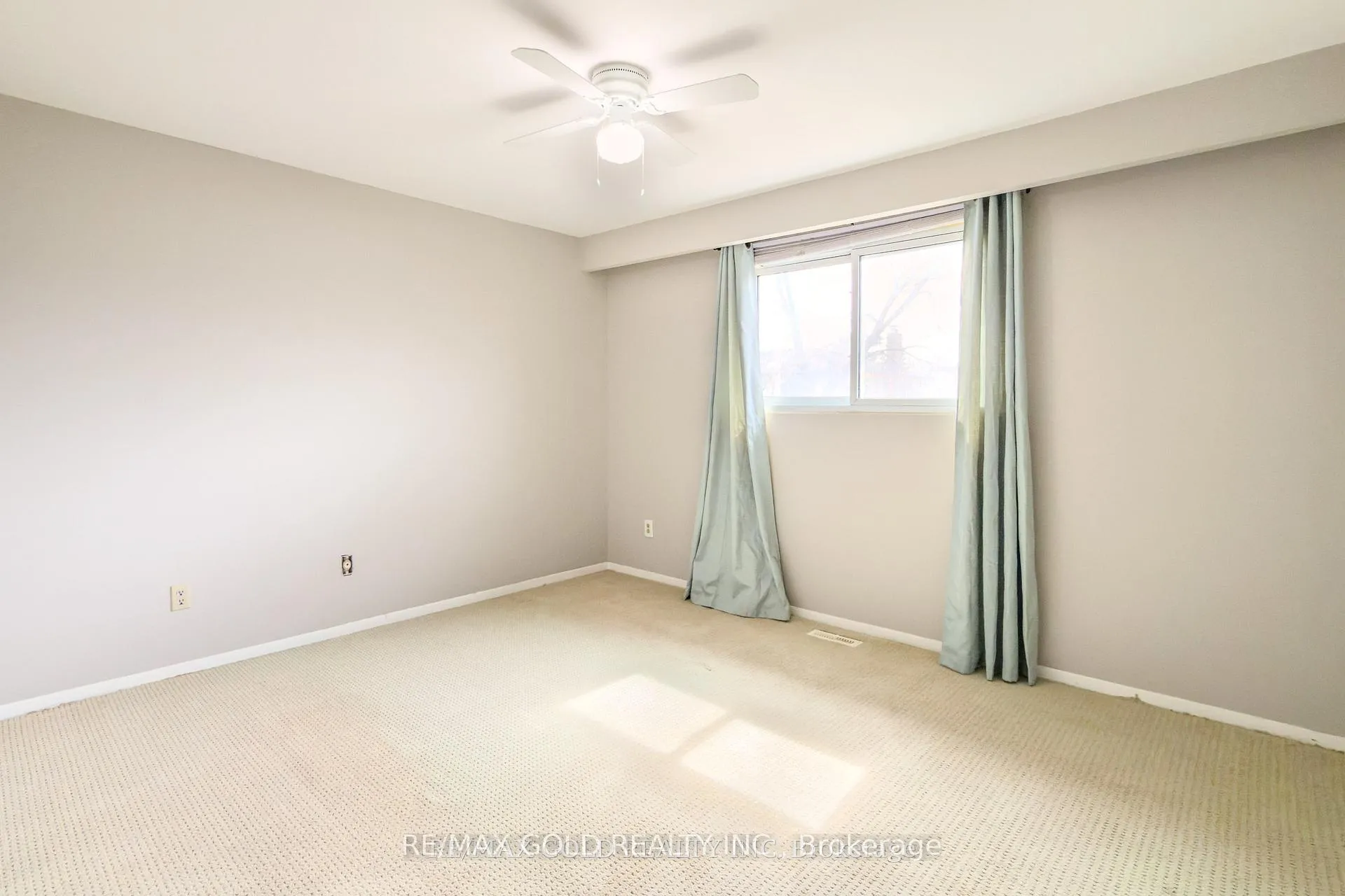 Photo 24 of 80 Ivybridge Drive, Brampton, Madoc — HOMEH