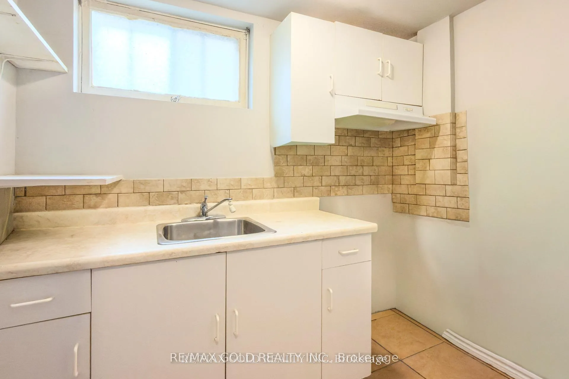 Photo 30 of 80 Ivybridge Drive, Brampton, Madoc — HOMEH