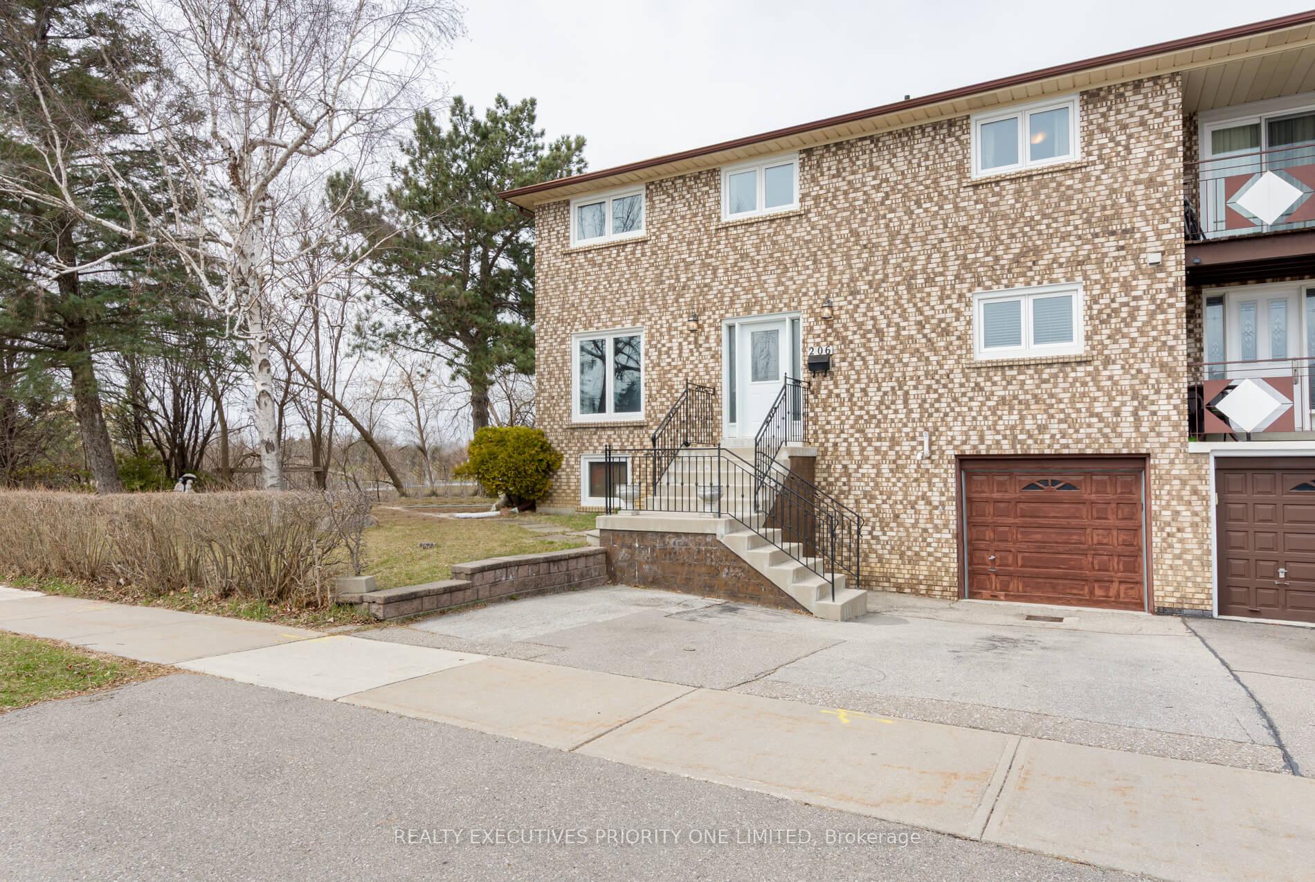 Photo 1 of 206 Andrew Park, Vaughan, West Woodbridge — HOMEH