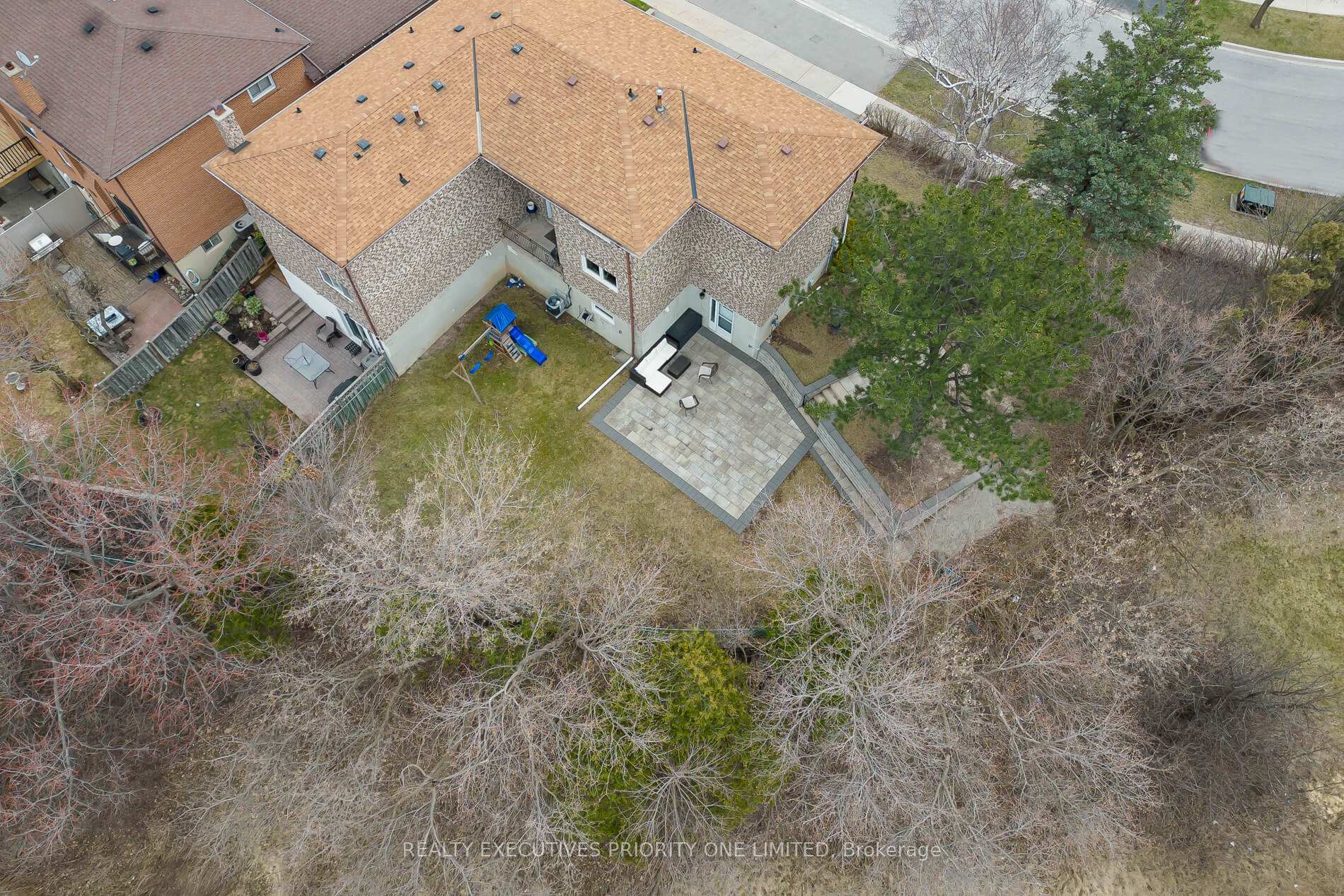 Photo 38 of 206 Andrew Park, Vaughan, West Woodbridge — HOMEH