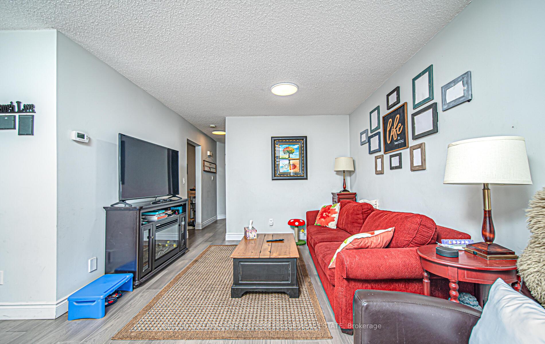 Photo 3 of Unit 4, 1705 Charles Street, Whitby, Port Whitby — HOMEH