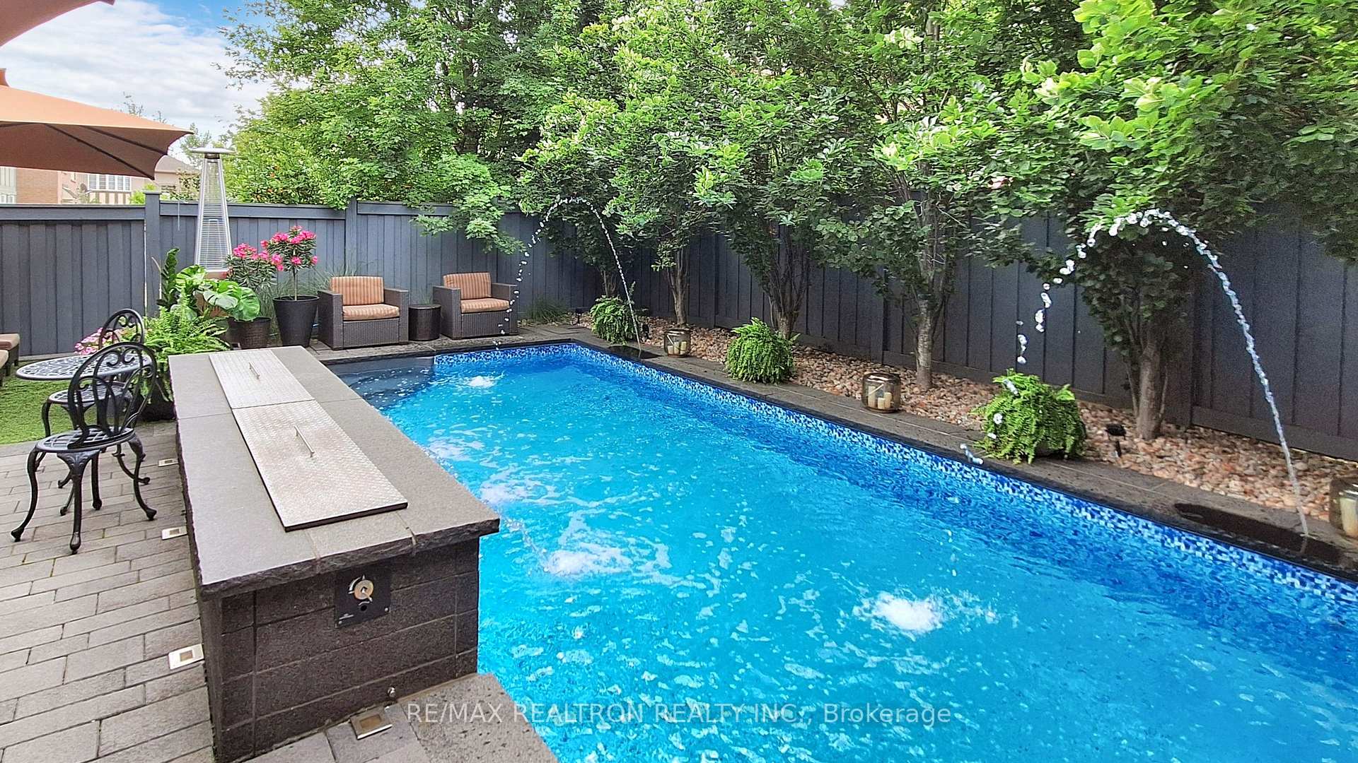 Photo 4 of 24 Gladue Street, Vaughan, Patterson — HOMEH