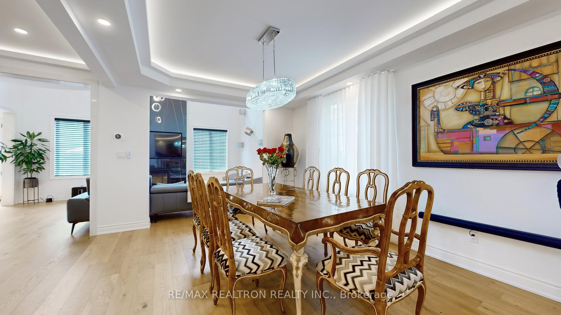 Photo 10 of 24 Gladue Street, Vaughan, Patterson — HOMEH