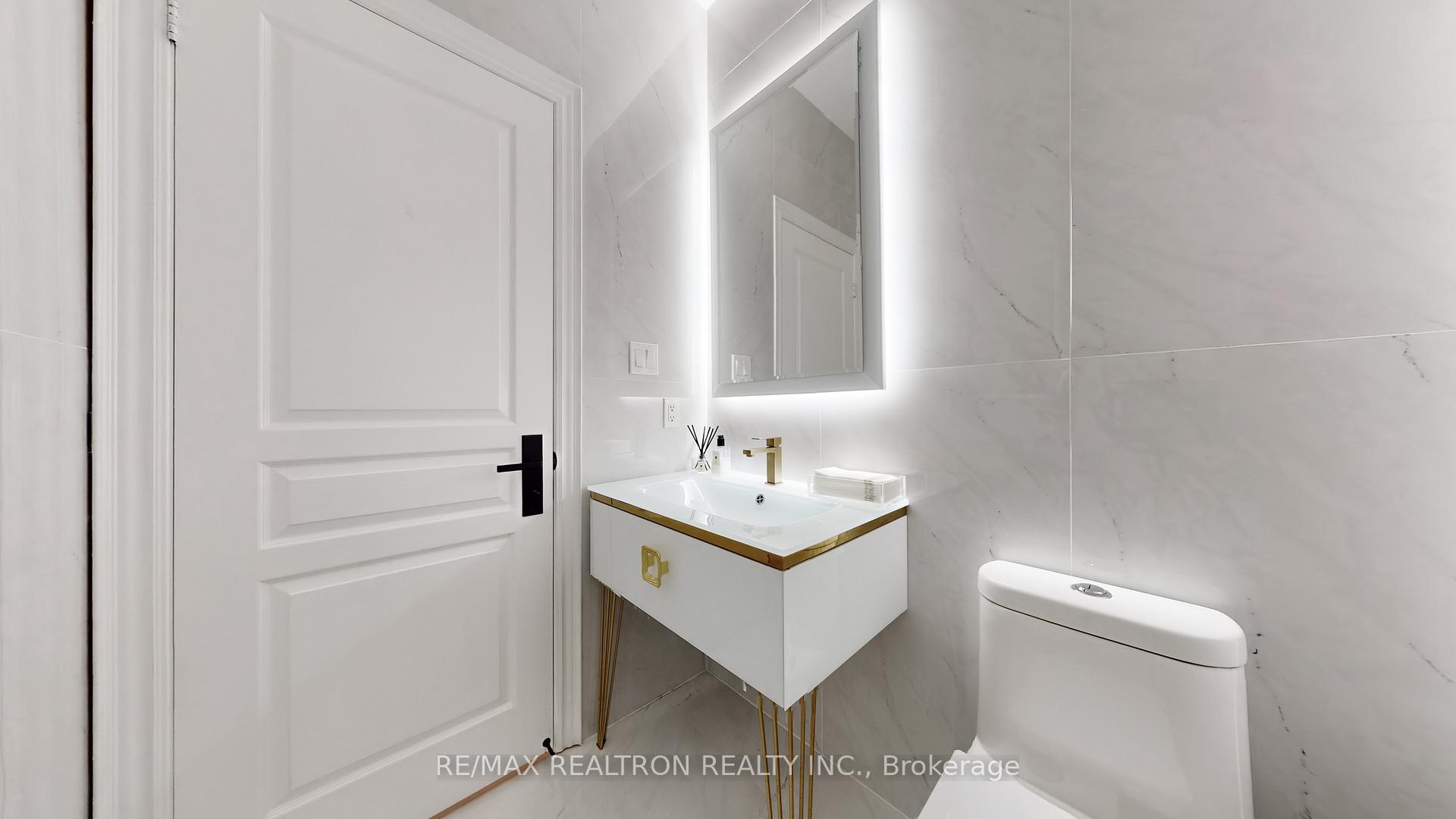 Photo 19 of 24 Gladue Street, Vaughan, Patterson — HOMEH
