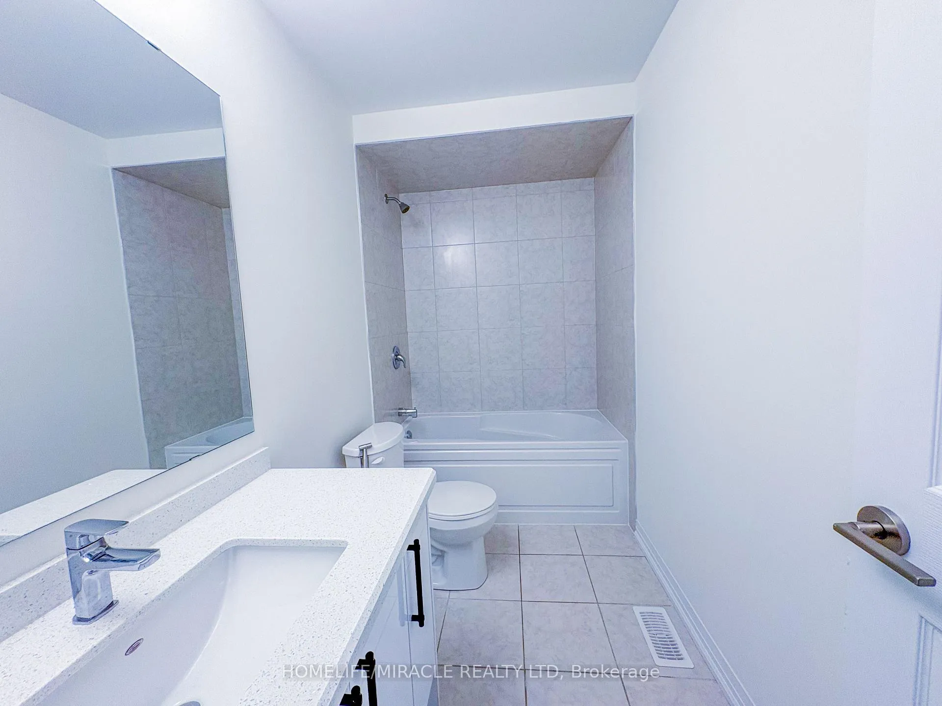 Photo 38 of 18 Brewis Street, Brant, Paris — HOMEH