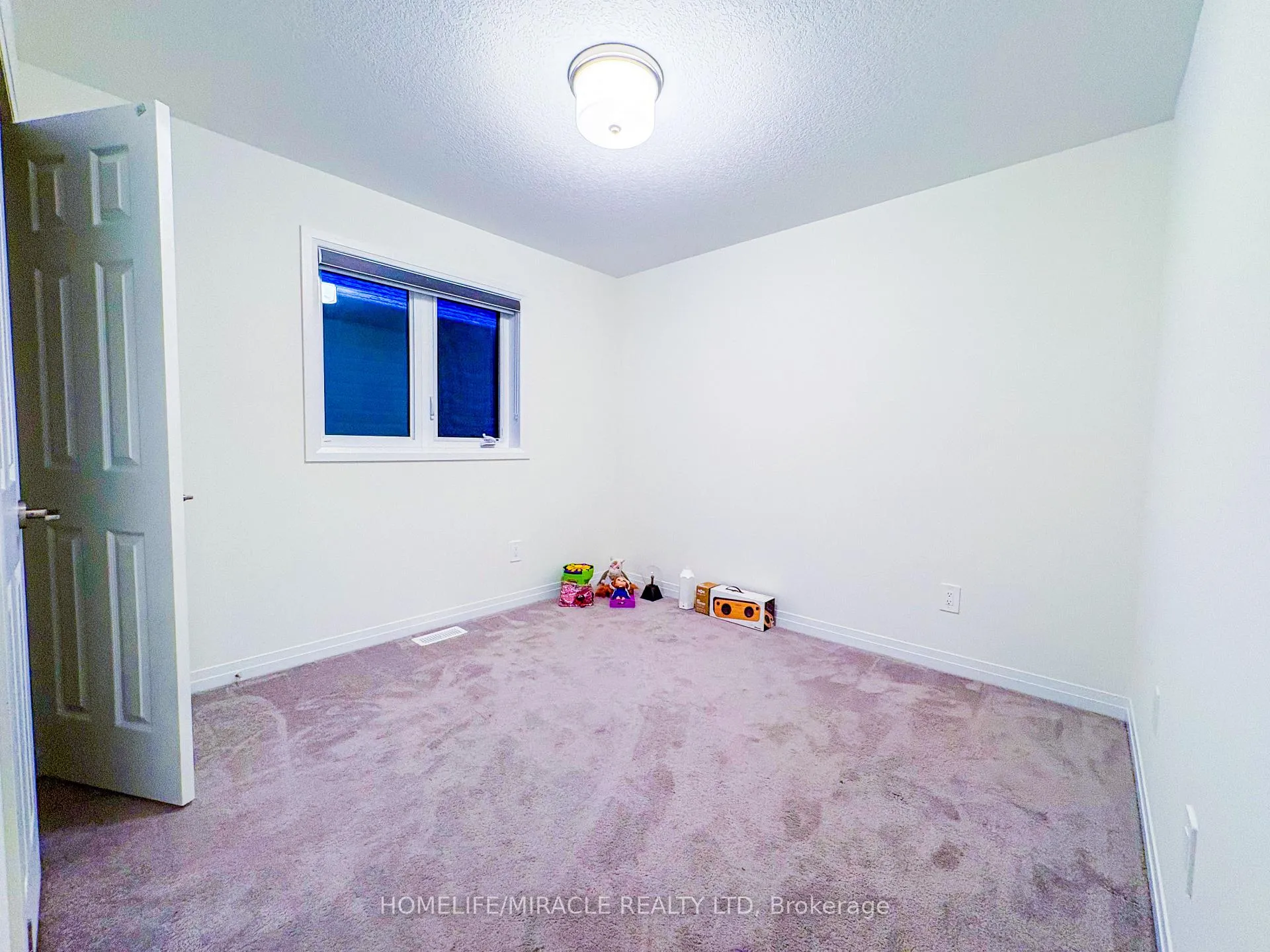 Photo 41 of 18 Brewis Street, Brant, Paris — HOMEH