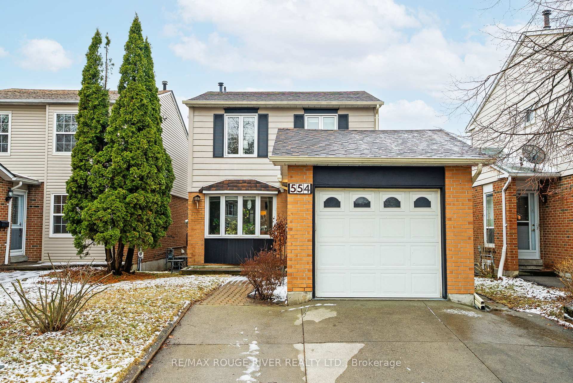 Photo 1 of 554 Reynolds Street, Whitby, Downtown Whitby — HOMEH