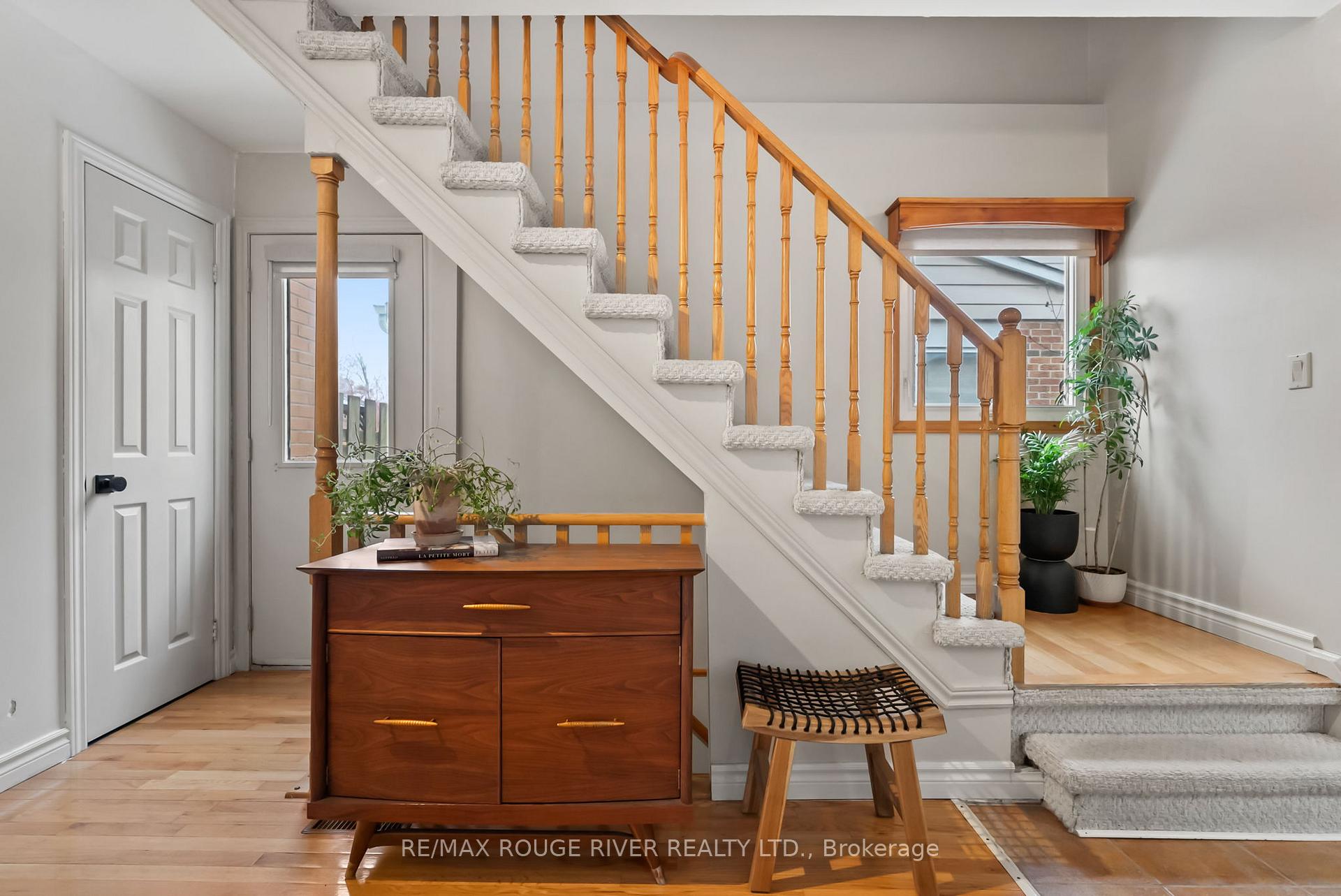 Photo 16 of 554 Reynolds Street, Whitby, Downtown Whitby — HOMEH