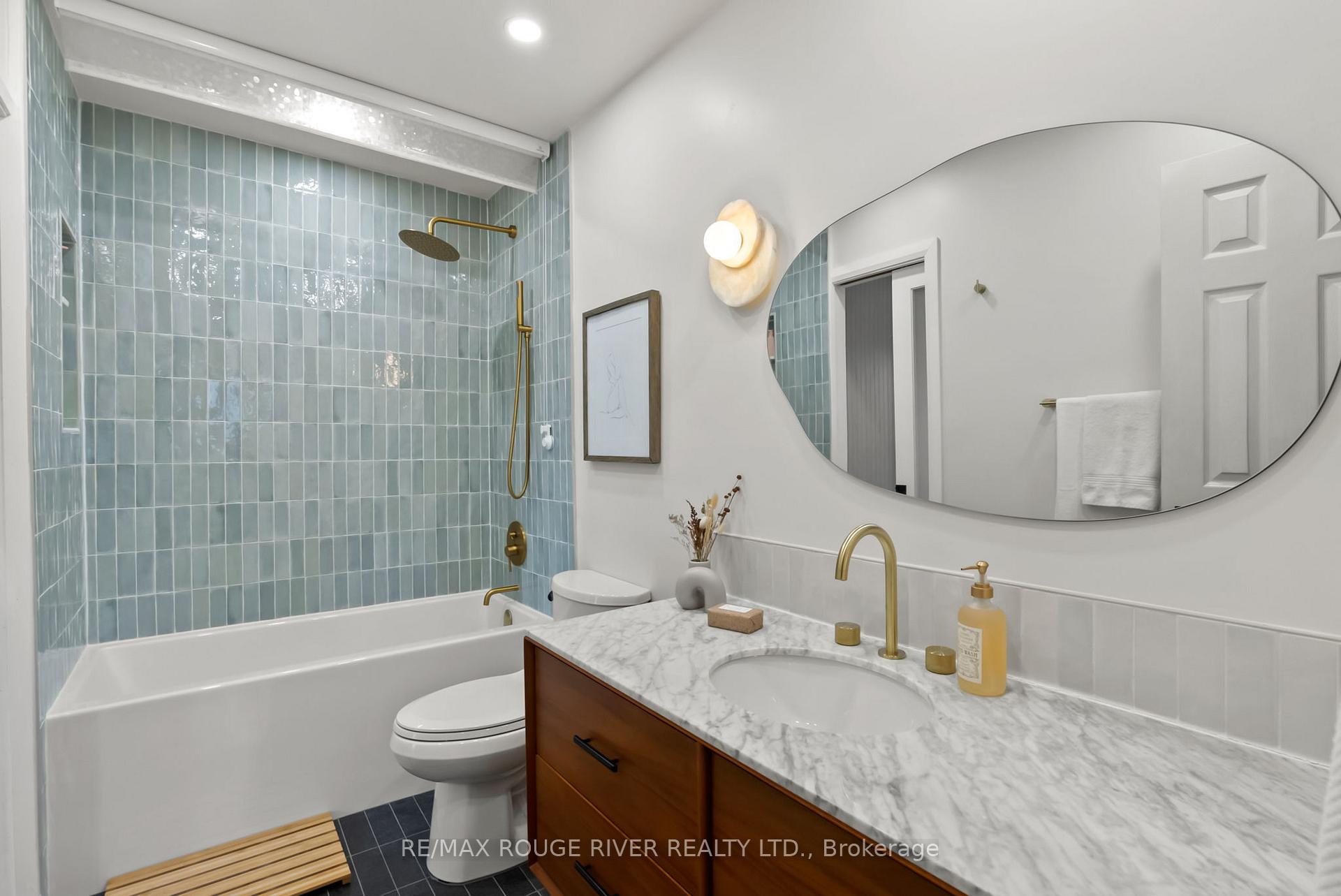 Photo 19 of 554 Reynolds Street, Whitby, Downtown Whitby — HOMEH