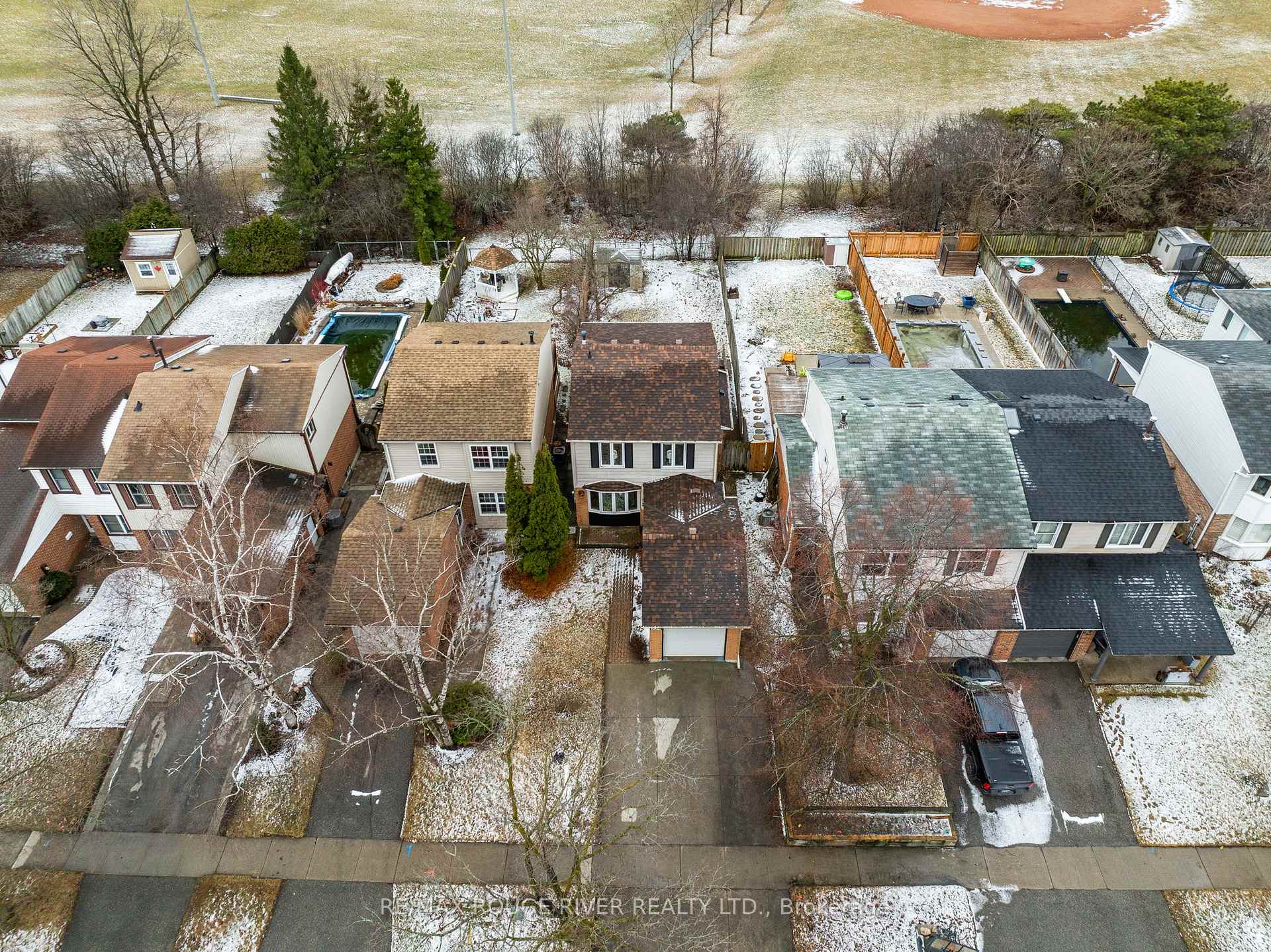 Photo 46 of 554 Reynolds Street, Whitby, Downtown Whitby — HOMEH