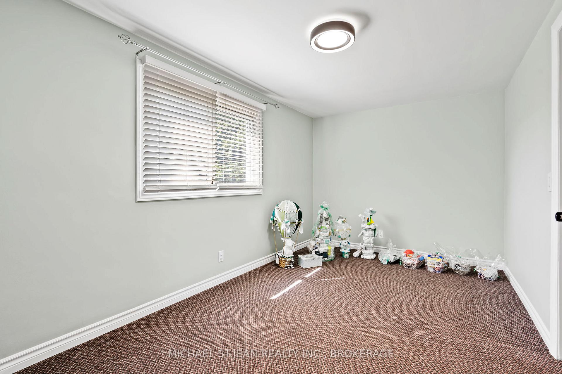 Photo 15 of 539 Forks Road, Welland, Broadway — HOMEH