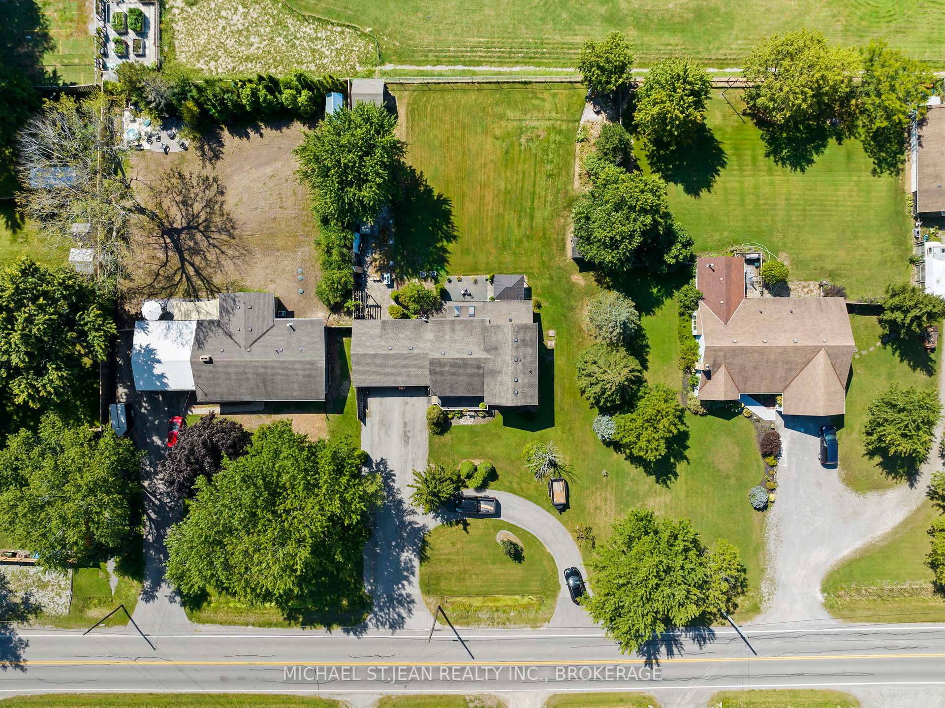 Photo 28 of 539 Forks Road, Welland, Broadway — HOMEH