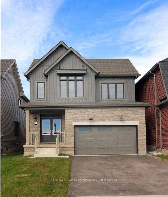 Front of 305 Eastbridge Avenue W