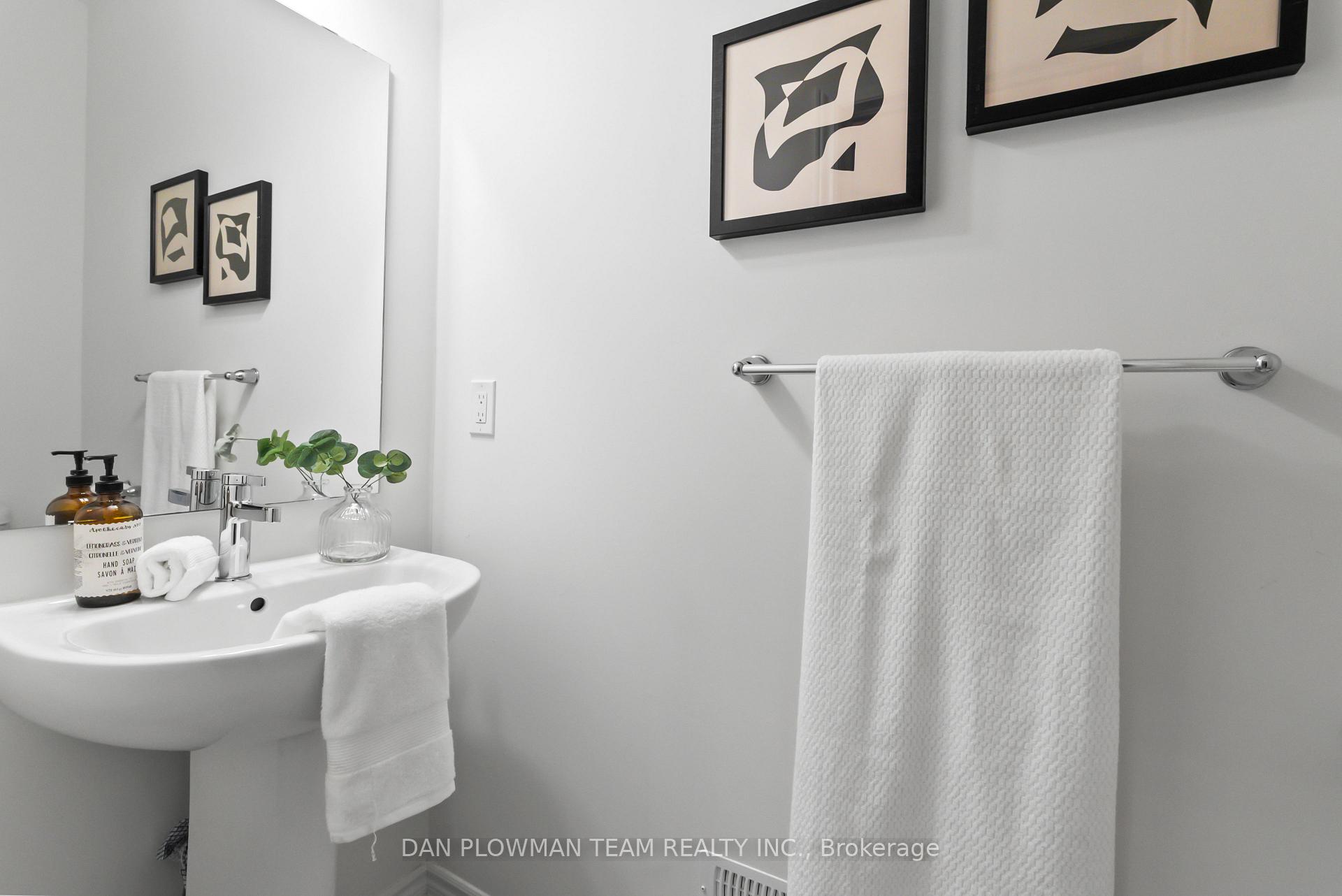 Photo 14 of 310 Coronation Road, Whitby, Rural Whitby — HOMEH