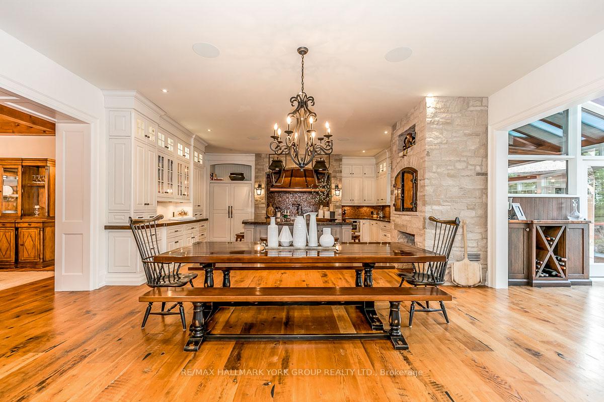 Photo 21 of 16 Hunters Glen Road, Aurora, Aurora Estates — HOMEH