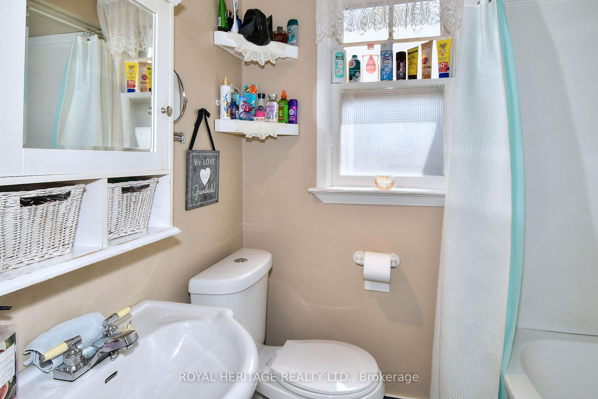 Photo 16 of 245 King George Street E, Peterborough, Otonabee Ward 1 — HOMEH