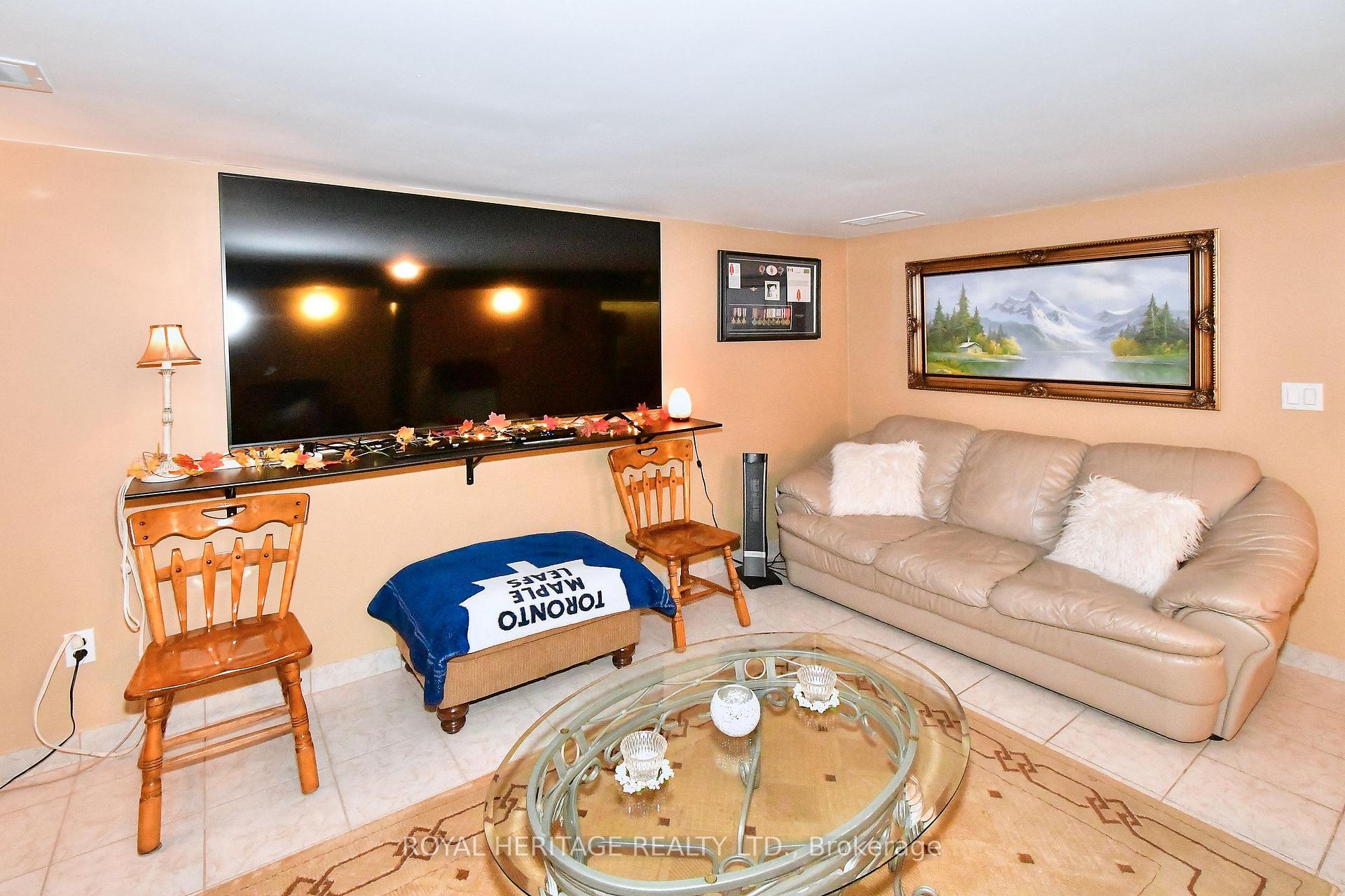 Photo 21 of 245 King George Street E, Peterborough, Otonabee Ward 1 — HOMEH