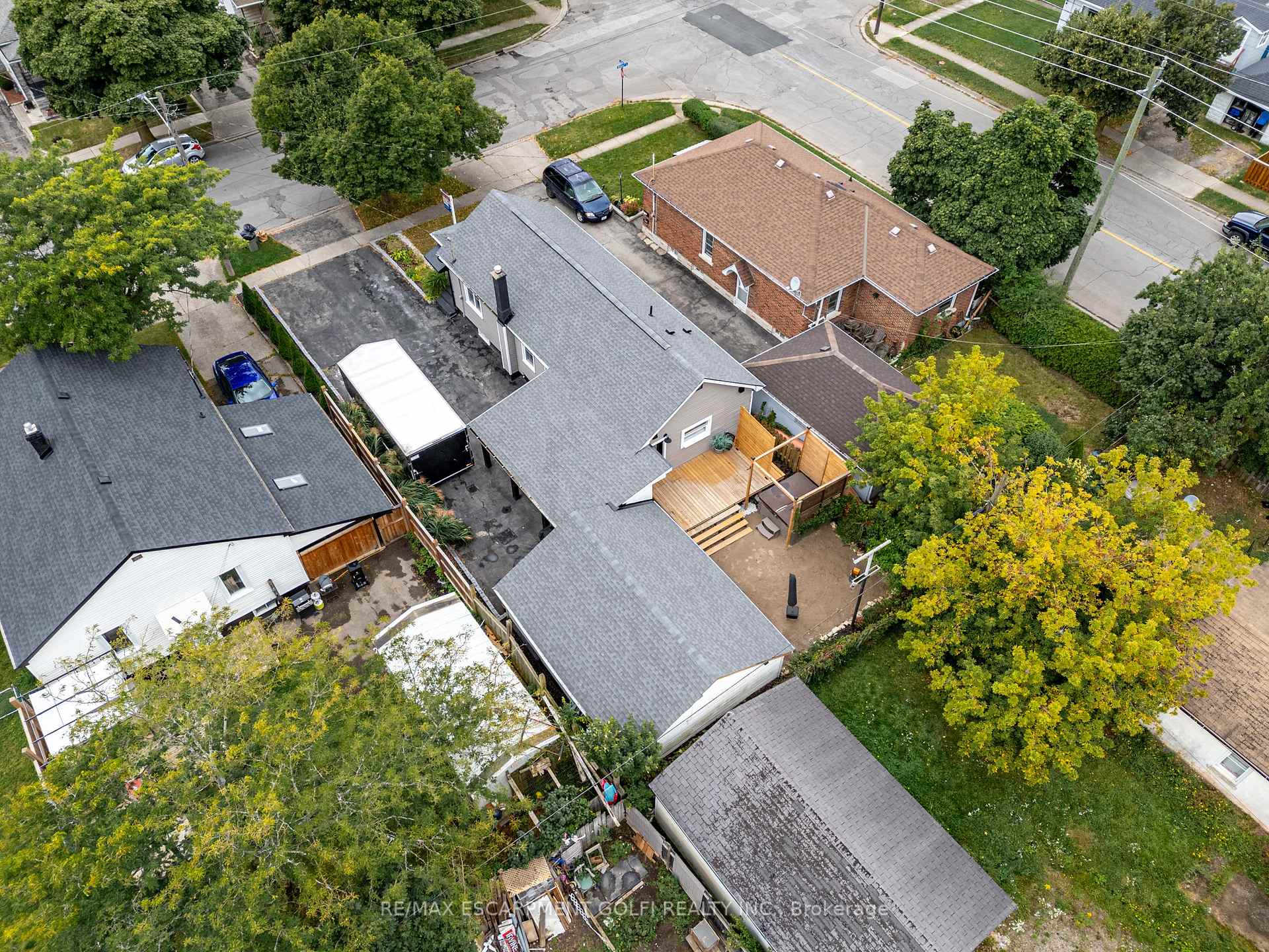 Photo 34 of 290 Mcalpine Avenue S, Welland, Lincoln/Crowland — HOMEH