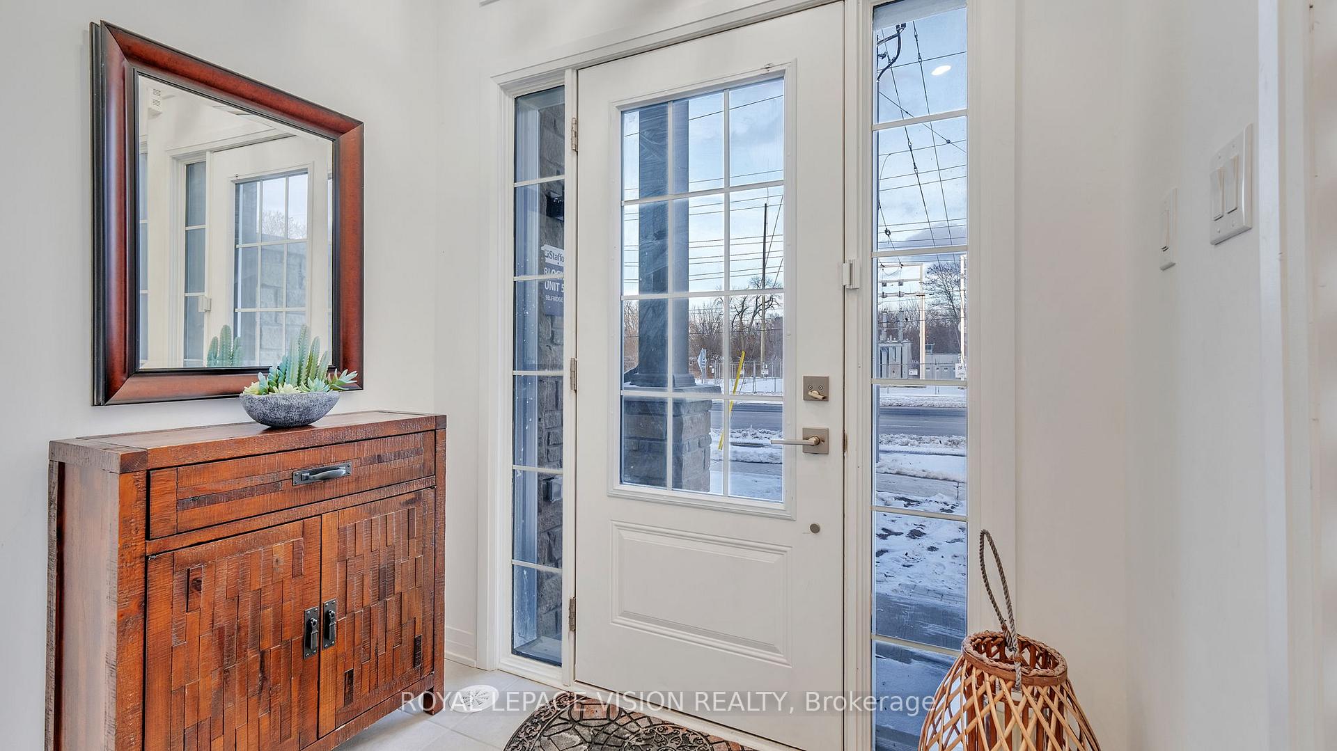 Photo 4 of 1 Selfridge Way, Whitby, Downtown Whitby — HOMEH