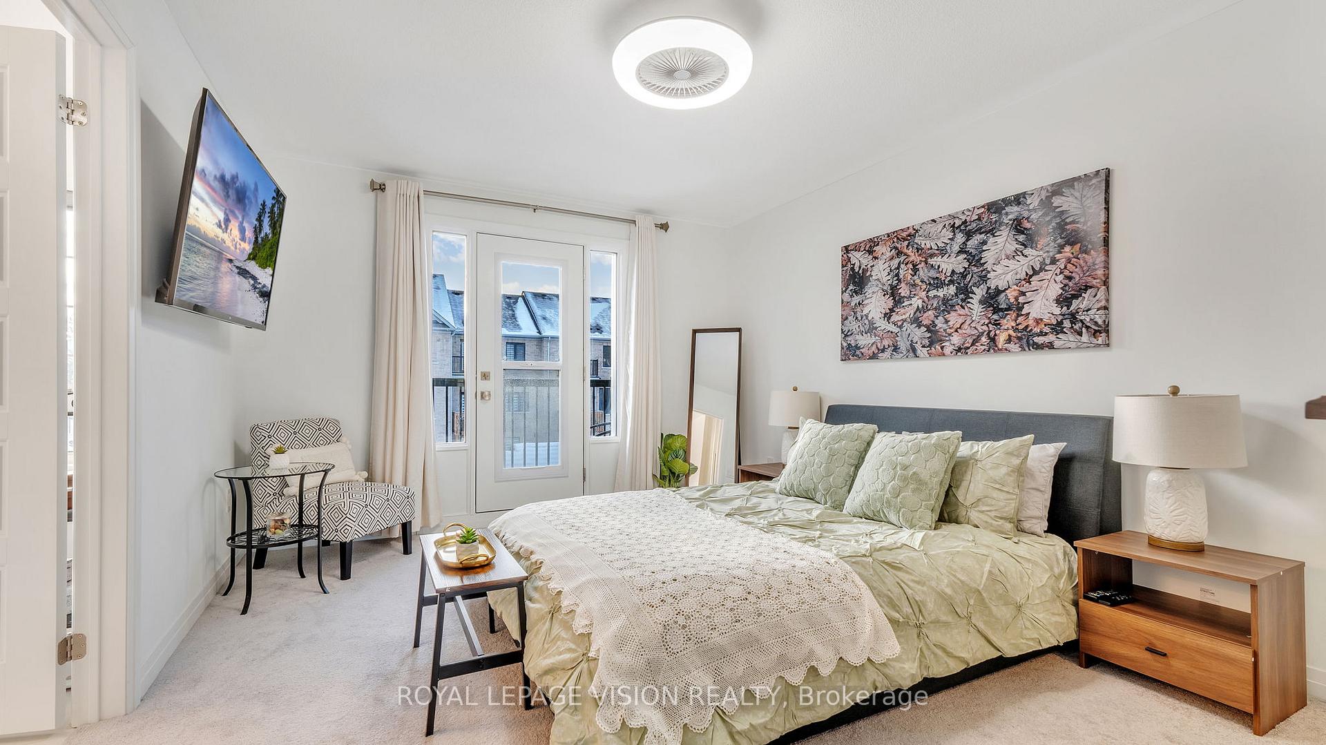 Photo 16 of 1 Selfridge Way, Whitby, Downtown Whitby — HOMEH