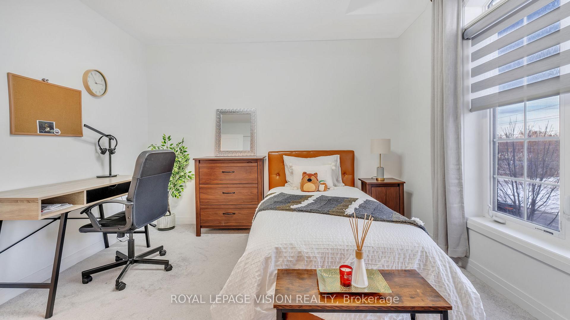 Photo 26 of 1 Selfridge Way, Whitby, Downtown Whitby — HOMEH