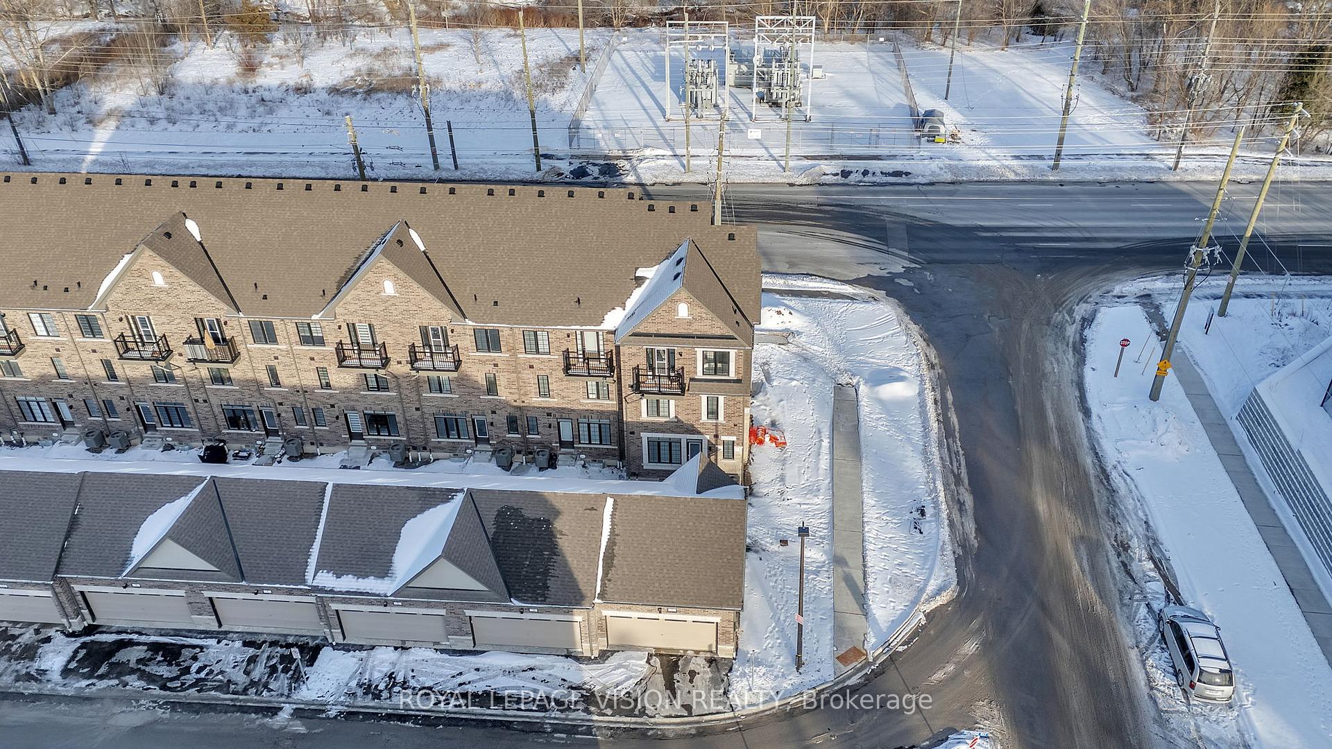 Photo 41 of 1 Selfridge Way, Whitby, Downtown Whitby — HOMEH