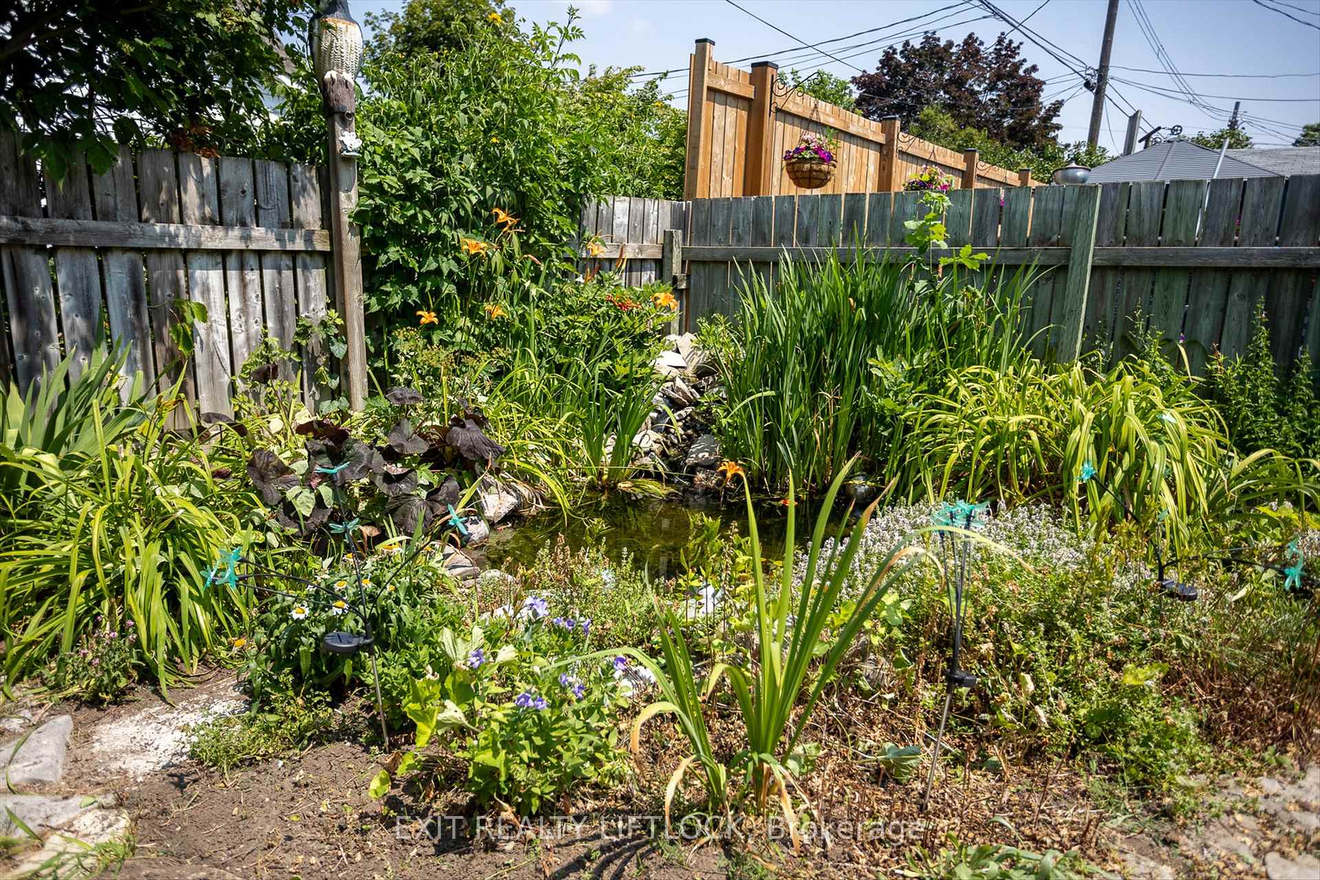 Photo 12 of 448 Howden Street, Peterborough, Otonabee Ward 1 — HOMEH