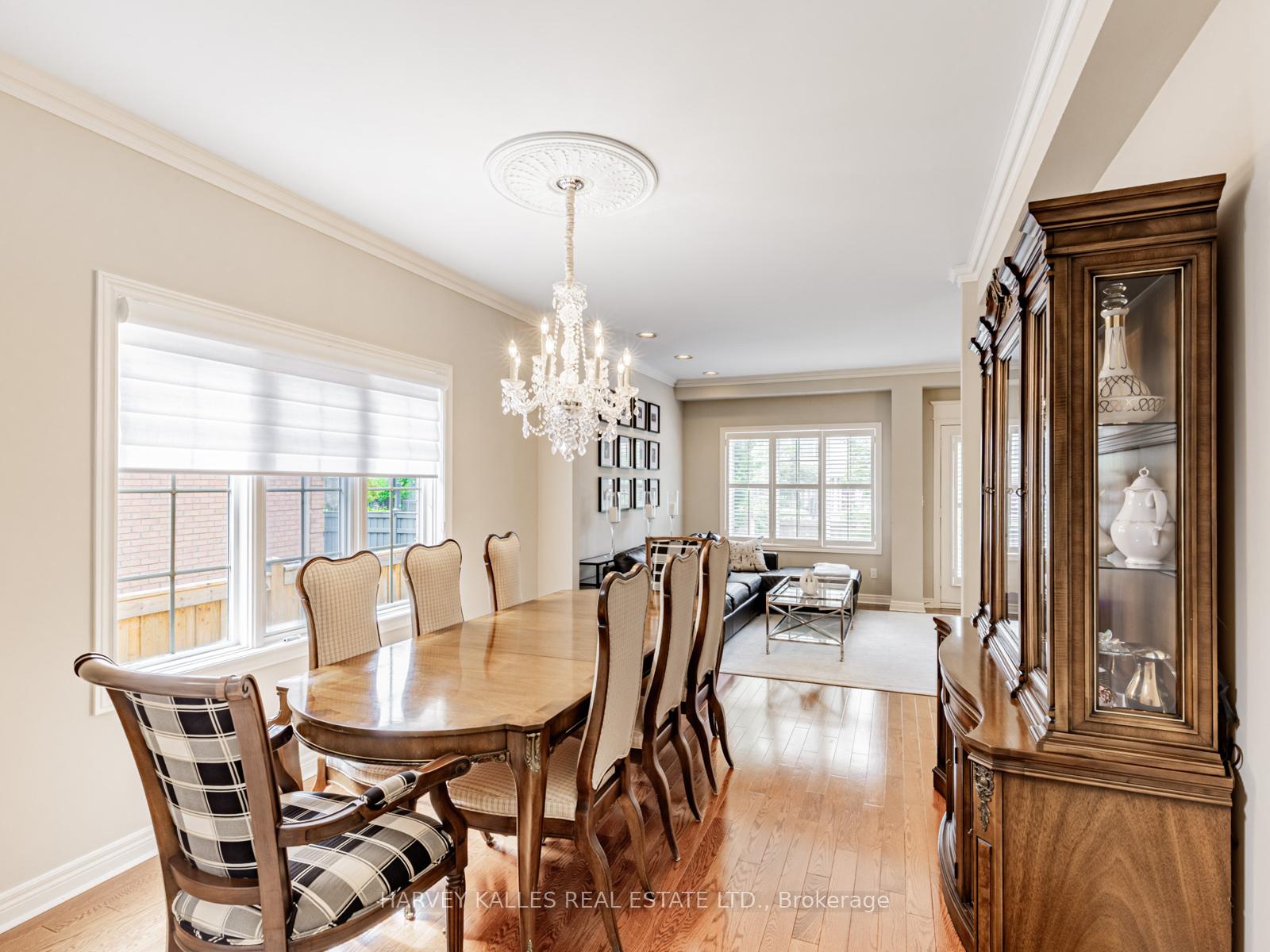 Photo 6 of 195 Kingsbridge Circle, Vaughan, Beverley Glen — HOMEH