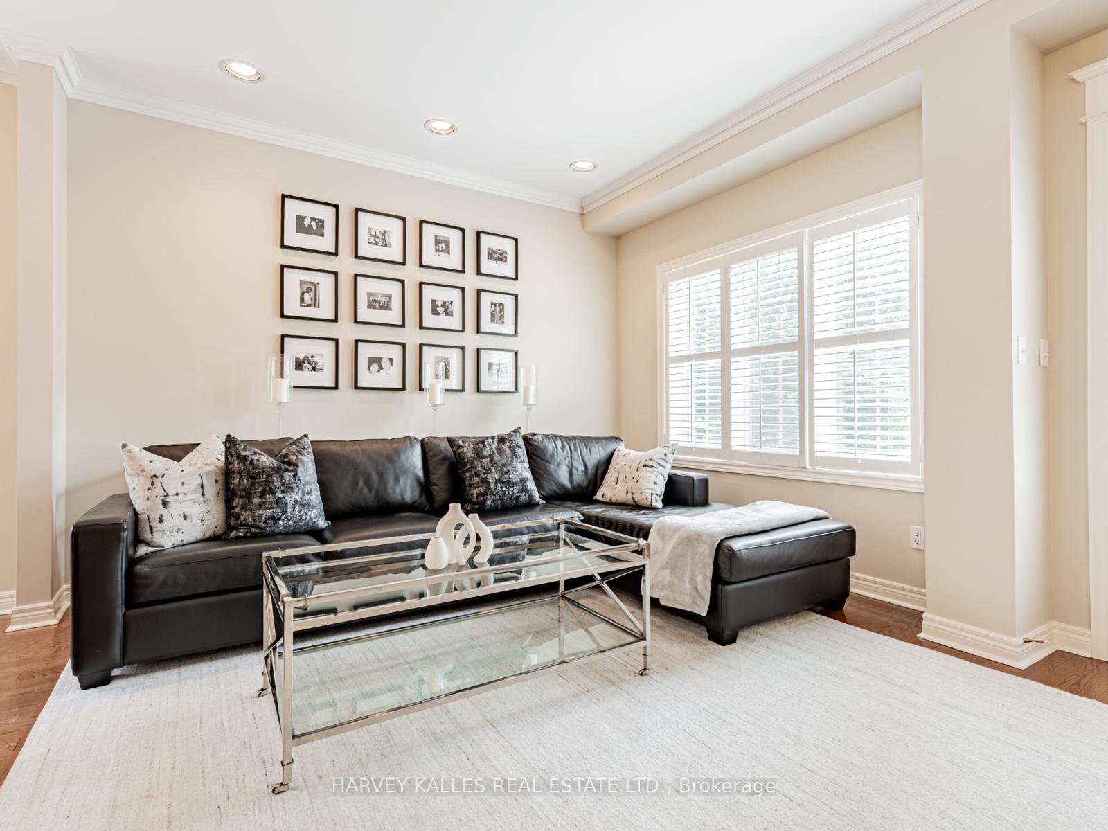 Photo 10 of 195 Kingsbridge Circle, Vaughan, Beverley Glen — HOMEH