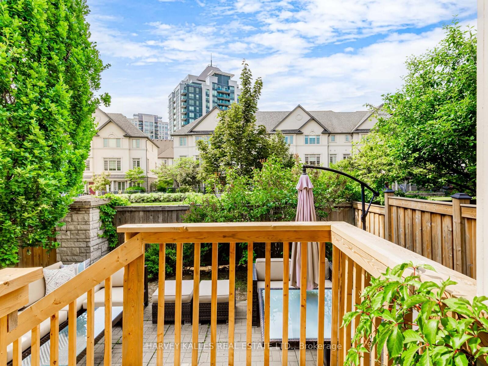 Photo 31 of 195 Kingsbridge Circle, Vaughan, Beverley Glen — HOMEH